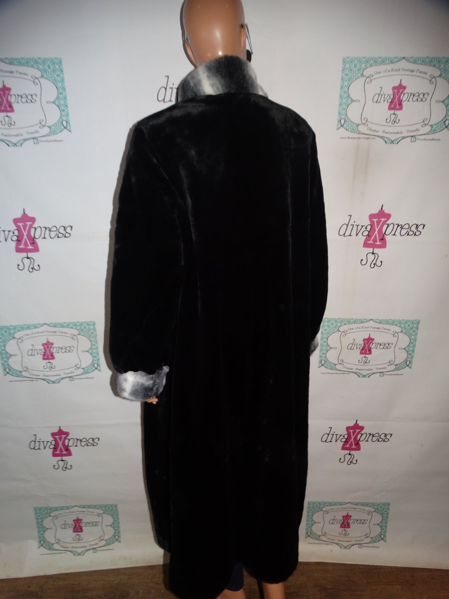 Black Faux Fur Chinchilla Coat Reversible Long Coat Size XL
