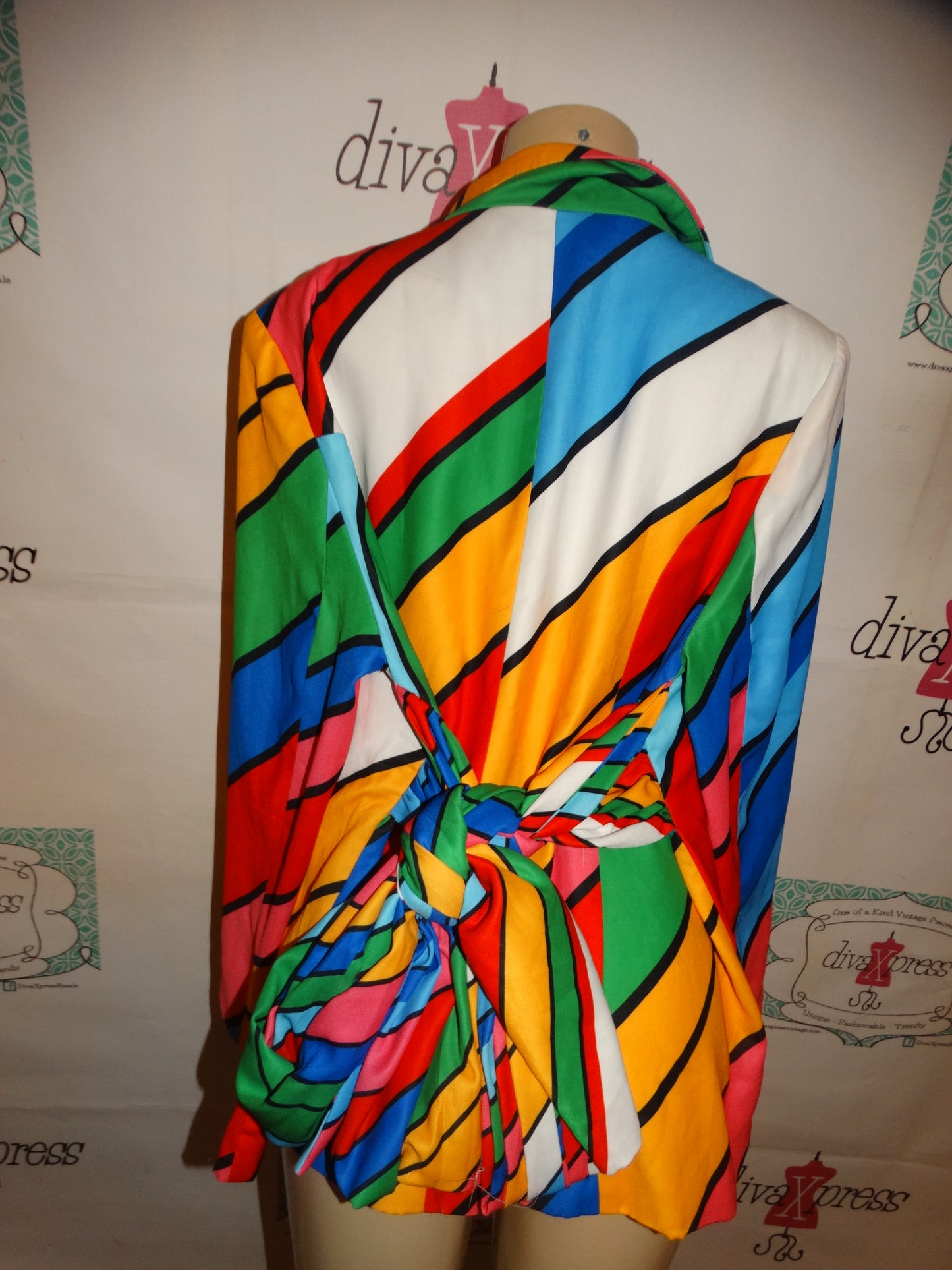 LAtise Colorful Wrap Blazer Size 1x