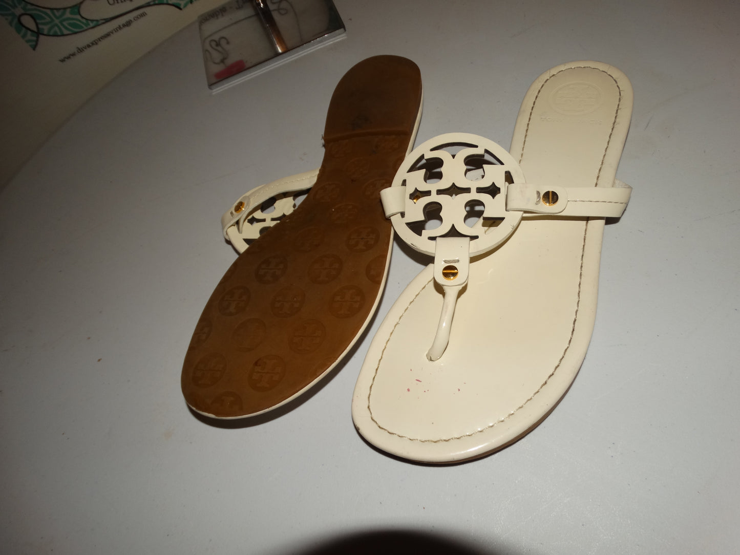 Authentic Tory Burch Cream Sandals Size 10.5