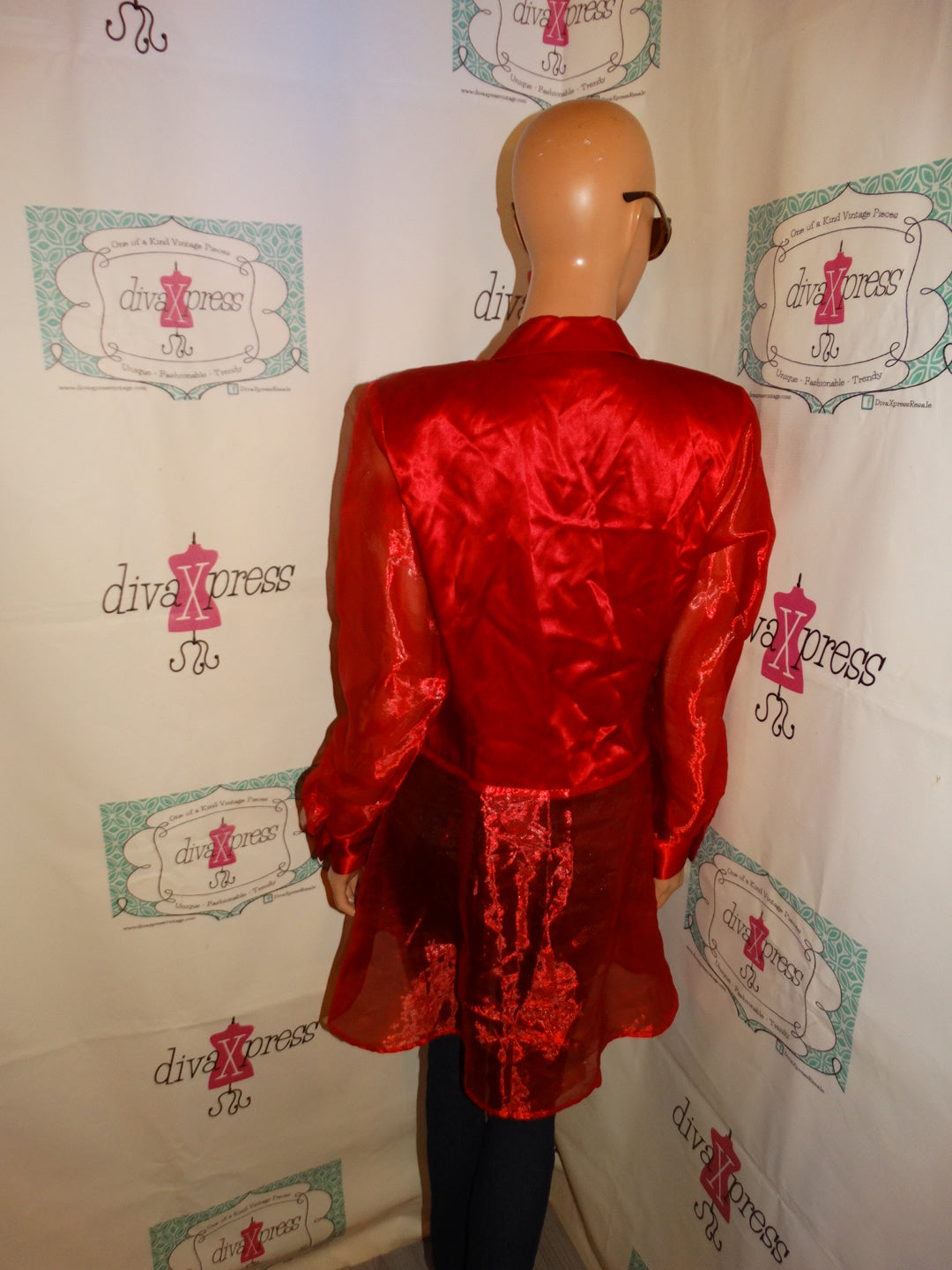 Vintage Mode Sara REd Sheer Throw Size M