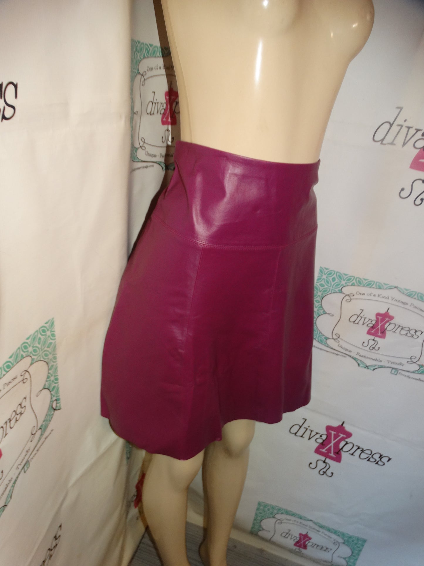 Vintage Metro Style Leather Fuchsia Skirt Size L