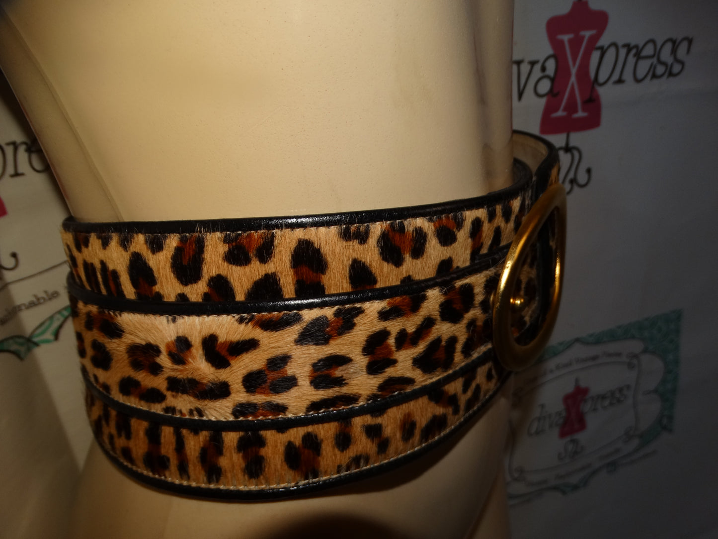 Vintage Leather lock Cheeth Hair Belt Size S
