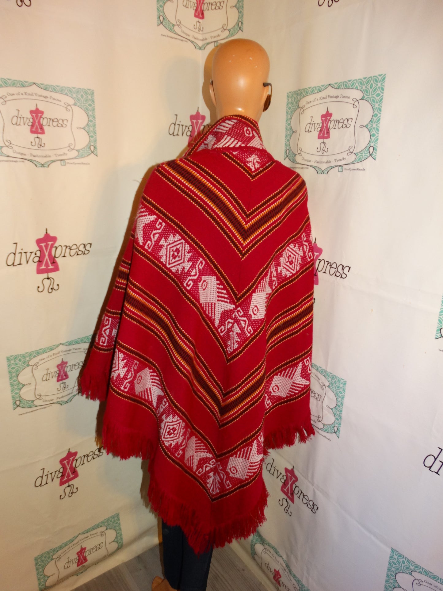 Vintage Pink Cream/White Poncho Size 3x