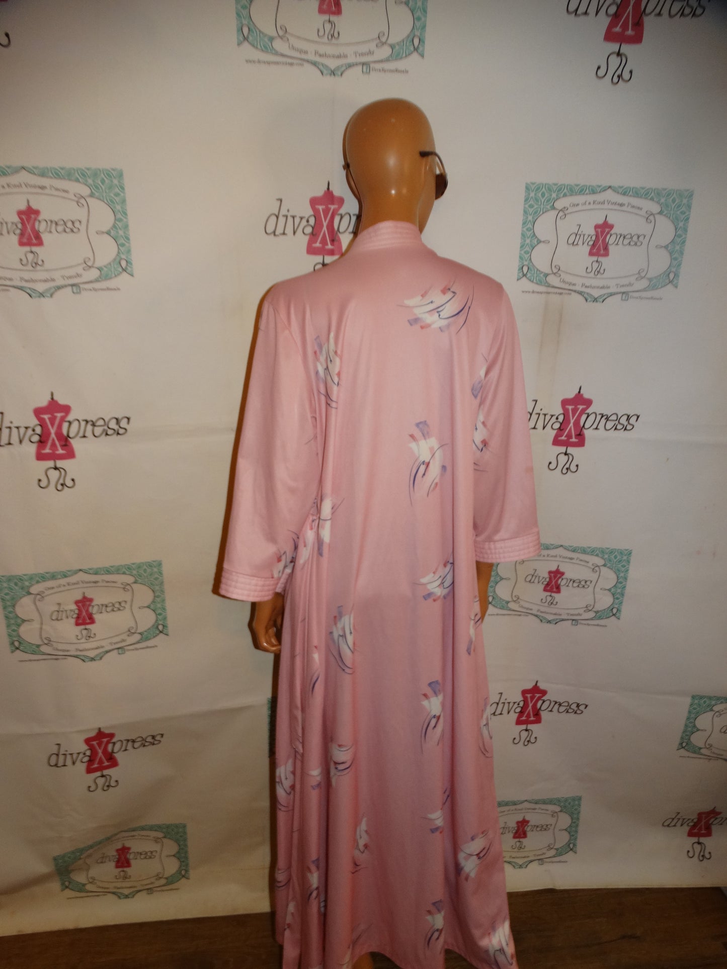 Vintage Pink Duster Size L