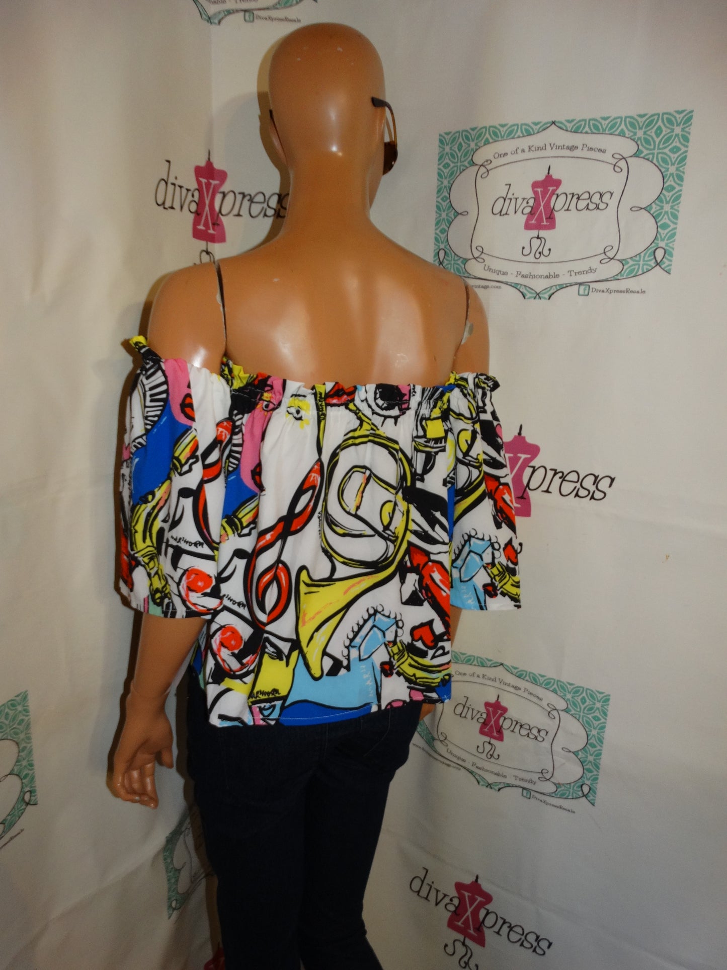 Vintage OFF Shoulder Face Crop Top Size M- XL
