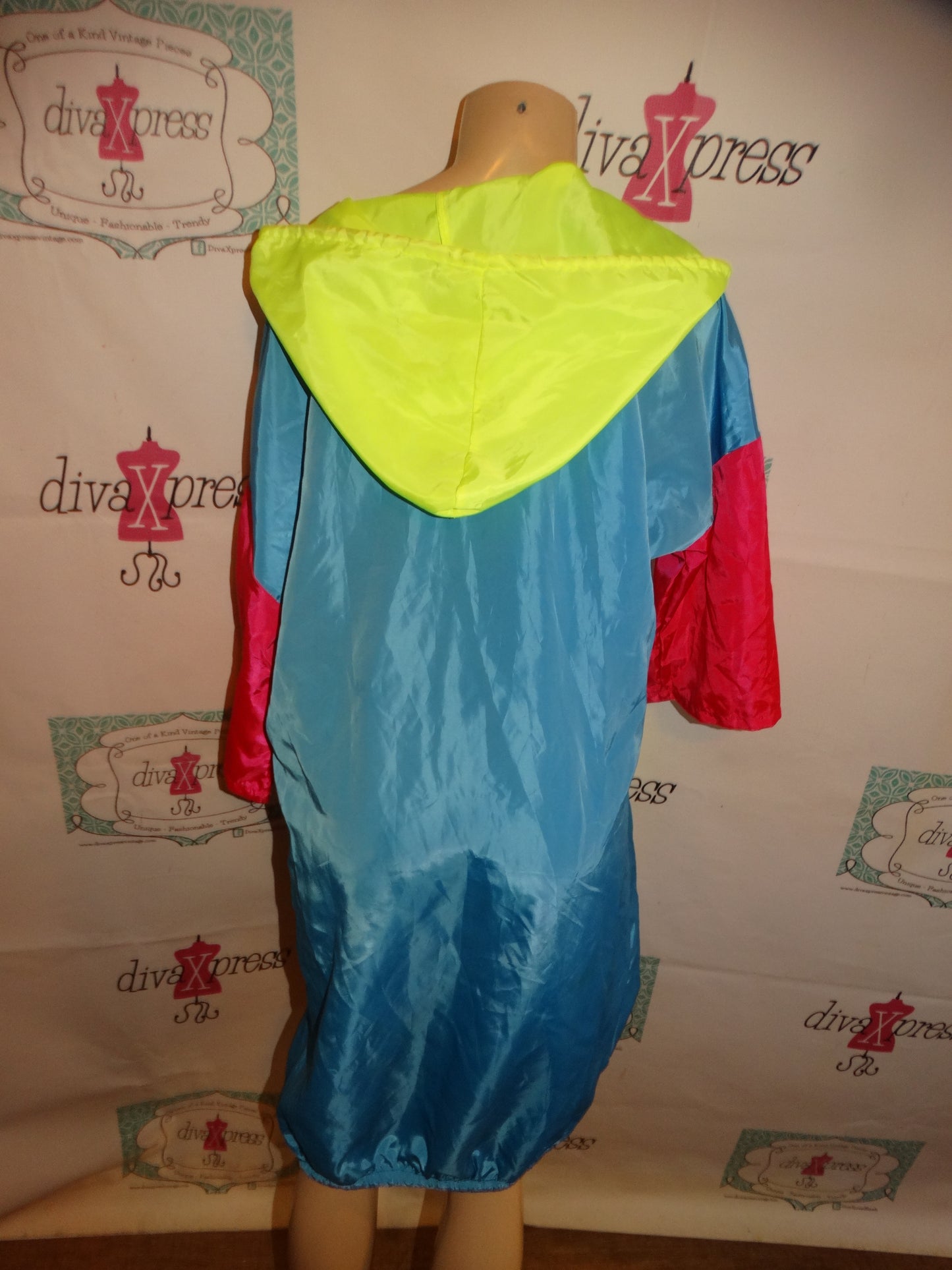 Blue/Neon yellow/Pink Dress Size L