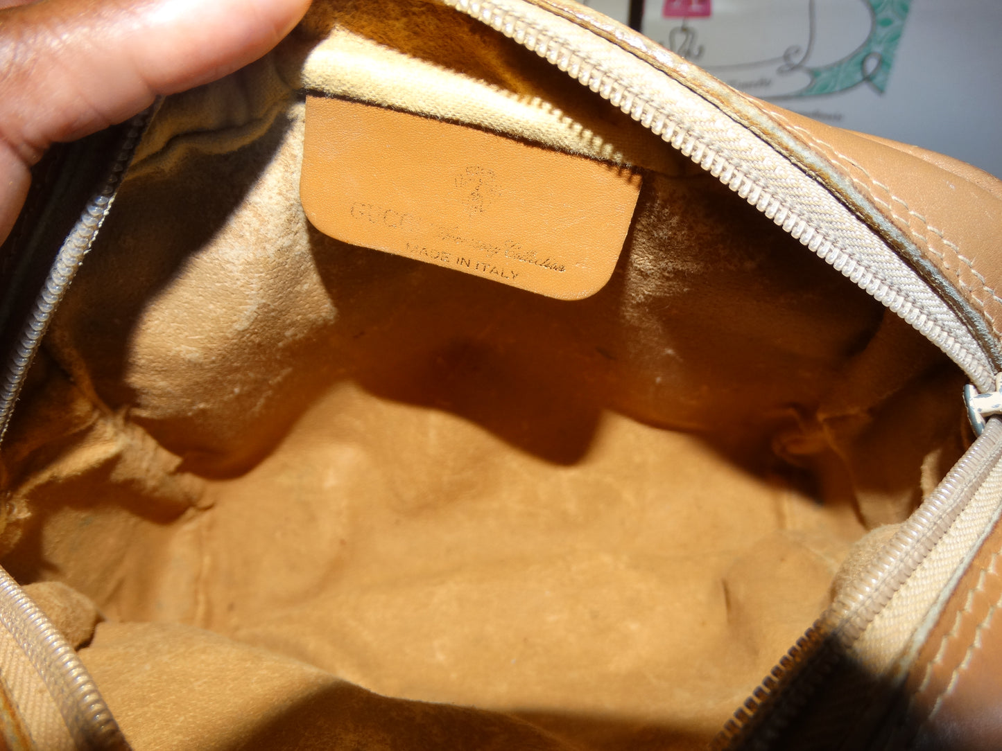 Vintage Authentic Gucci Crossbody Purse Size M