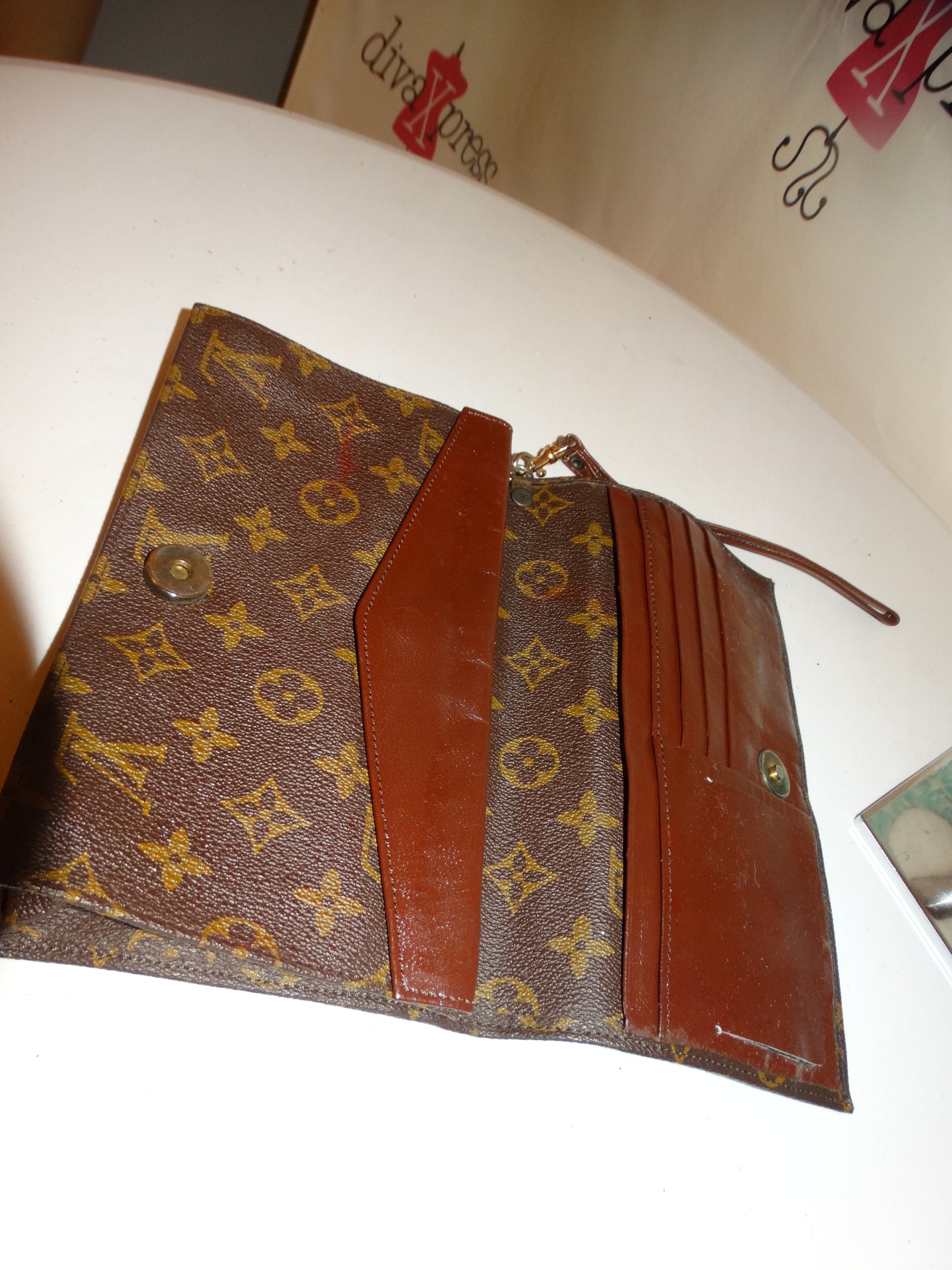 Vintage LV Small Clutch Size M