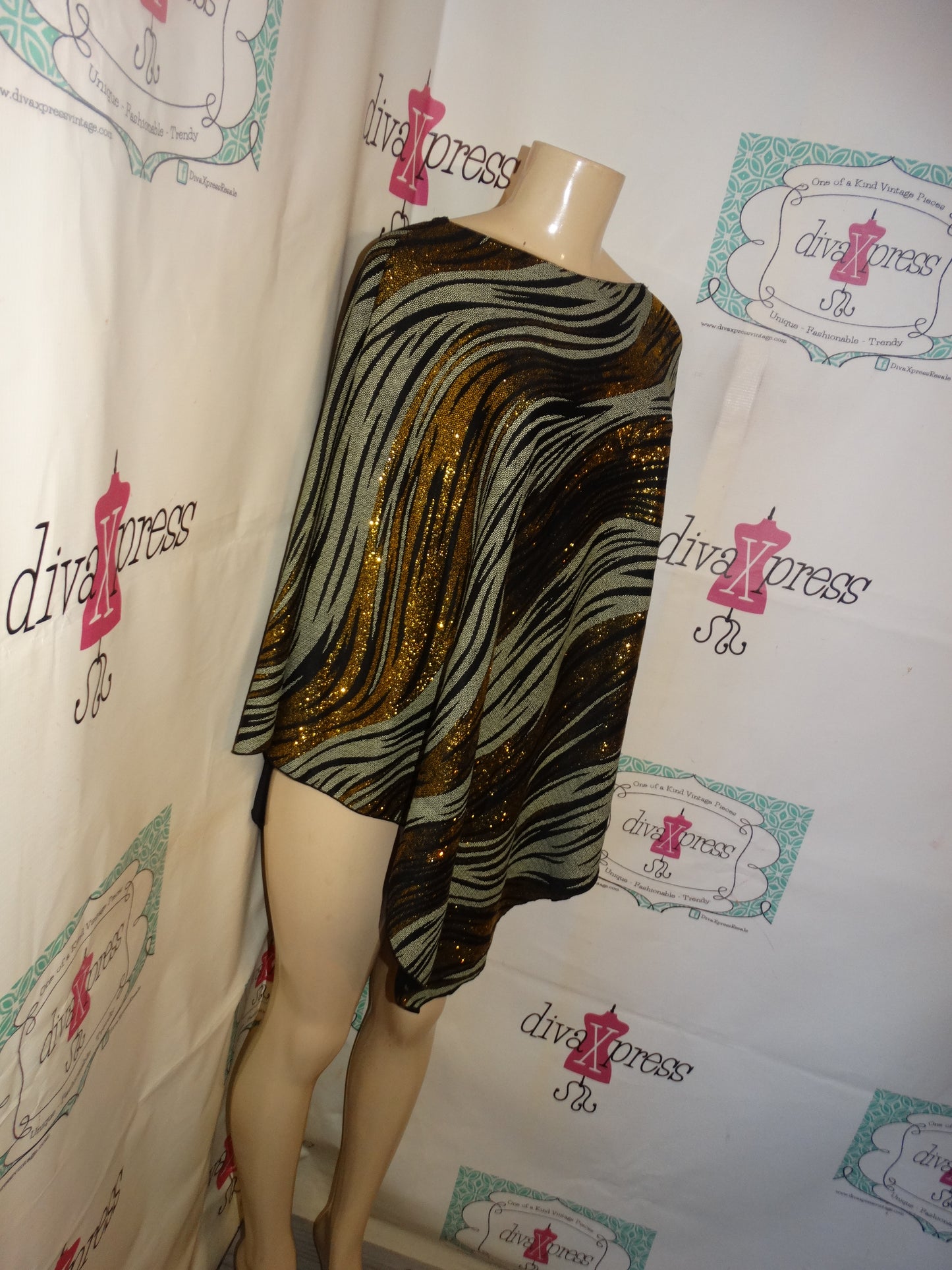 Vintage Maggie Barnes Gold/Black Poncho Size S-XL
