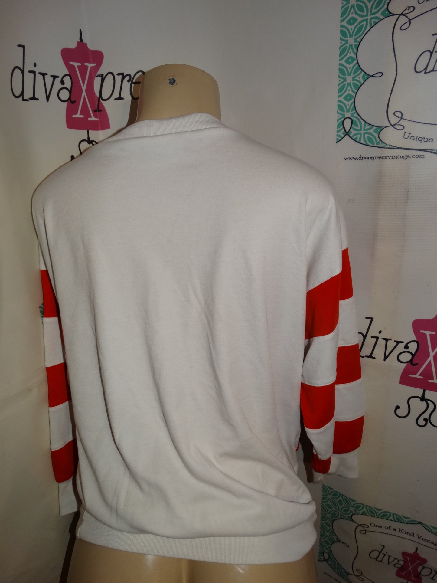 Vintage Pmkettes White/Red Sailboat Top Size S