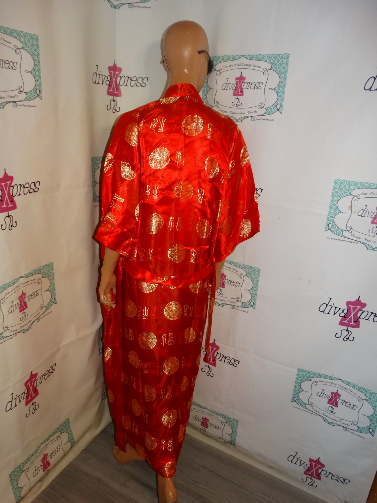 Vintage Red/Gold Asian Kimono/Duster Size L-XL