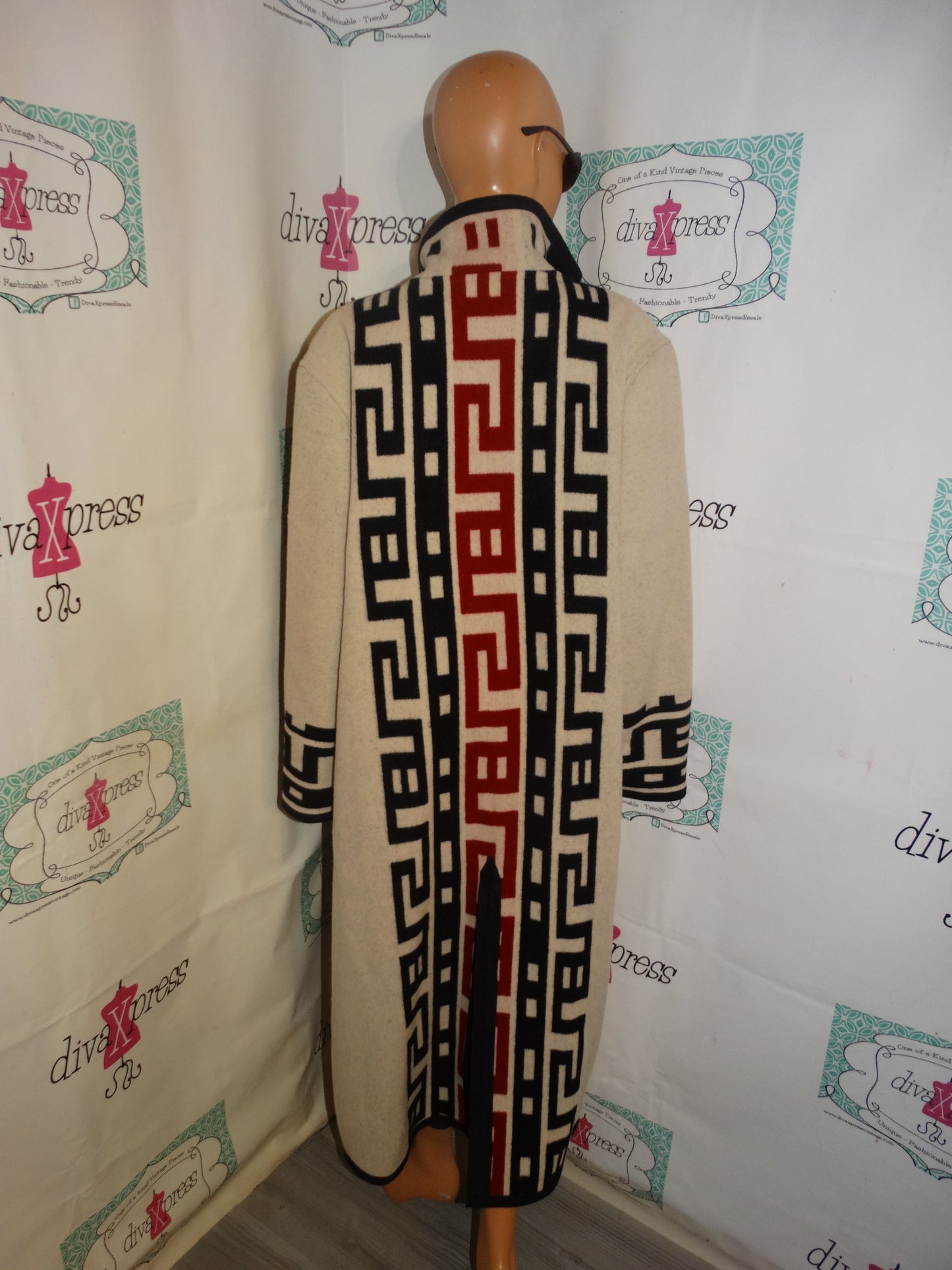 Vintage NAtive Jackets Cream/Black/Red Long Wool Coat Size XL