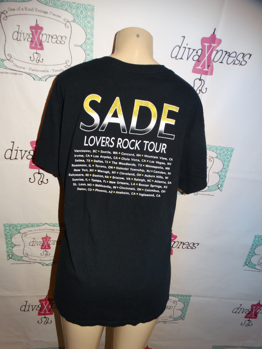 Sade T Shirt Size L