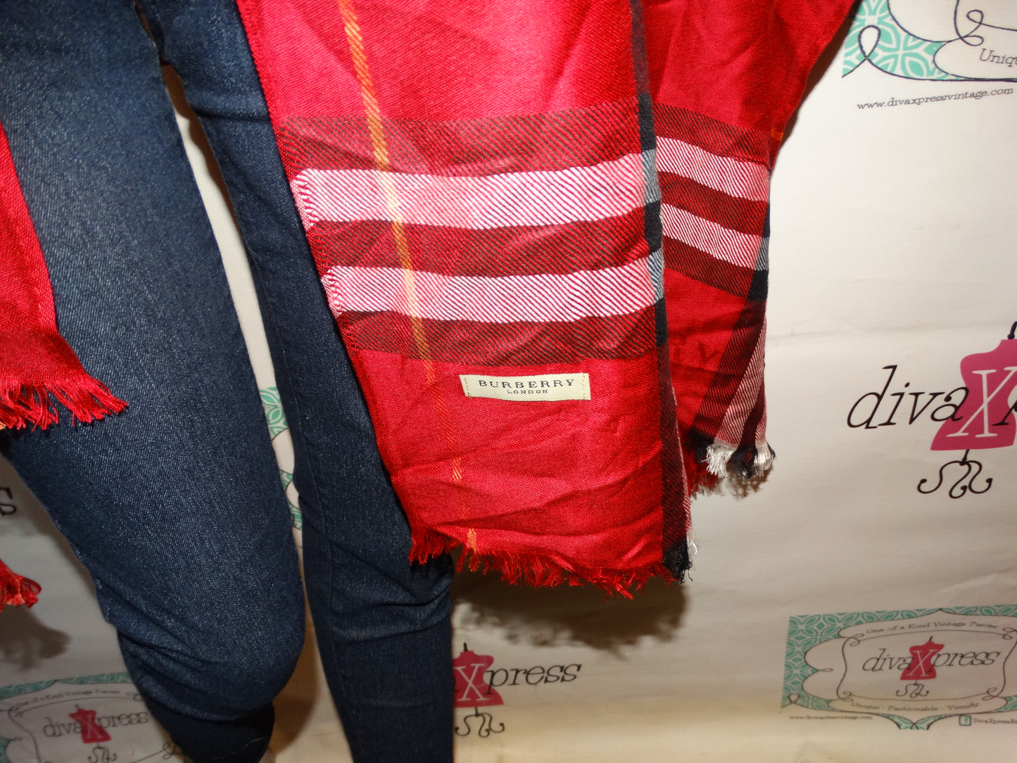 Burberry Deep Red XL Scare/Shawl