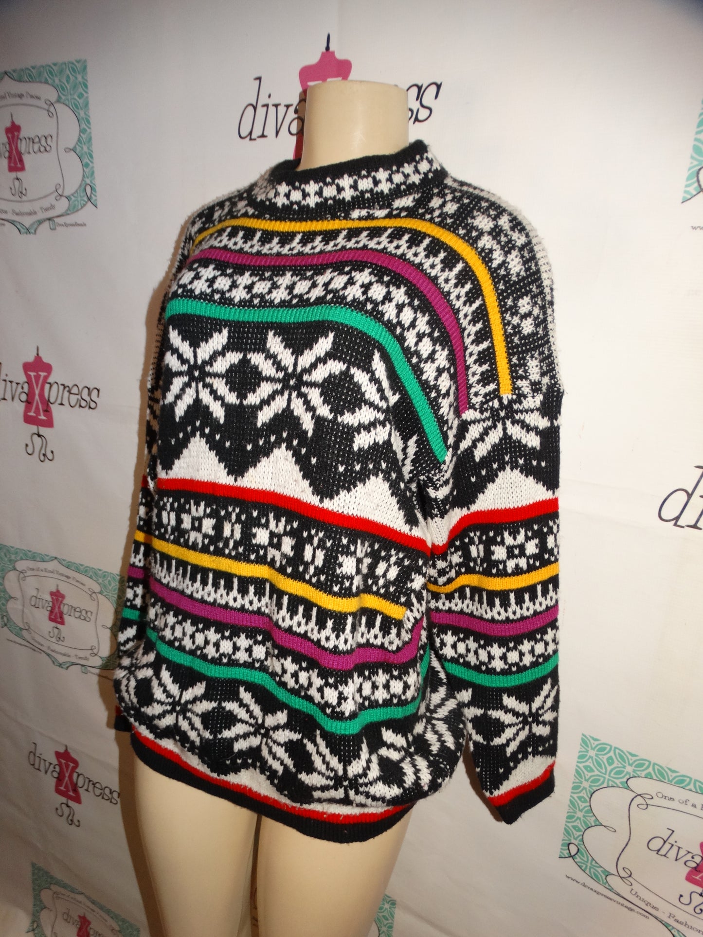 Vintage Reference Point Black and White Sweater Size XL