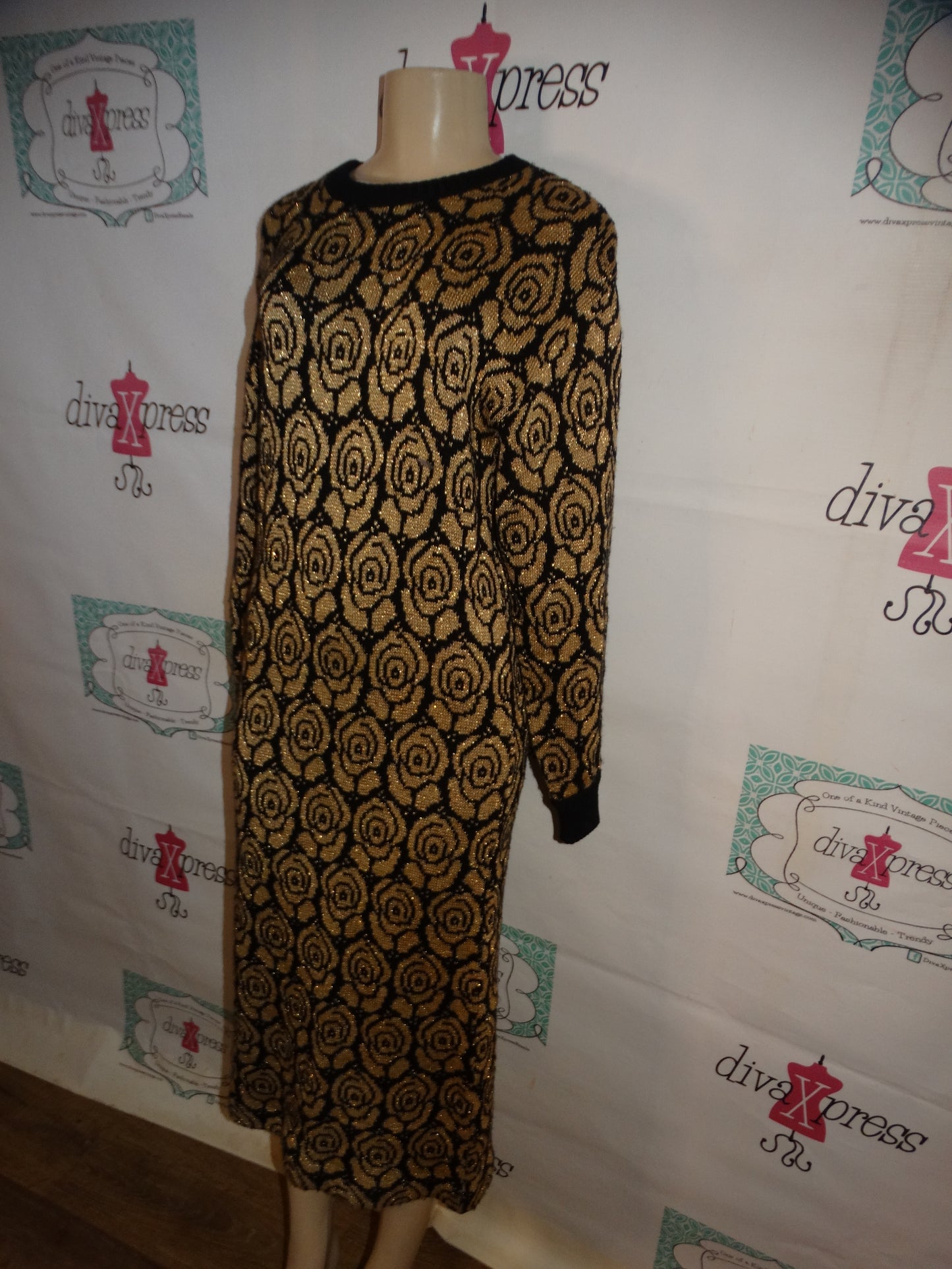 Vintage Gold and Black Sweater Size L- XL