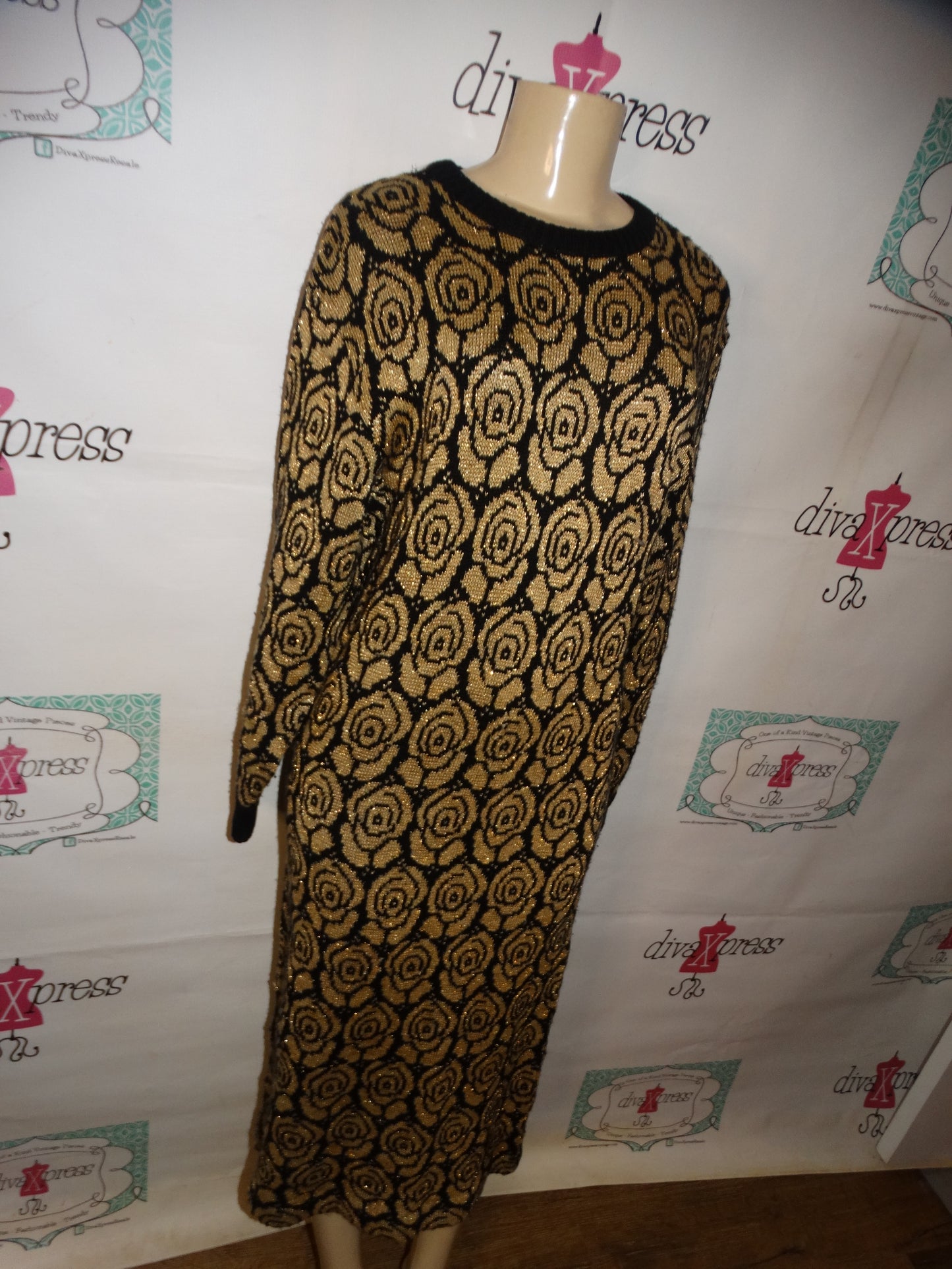 Vintage Gold and Black Sweater Size L- XL