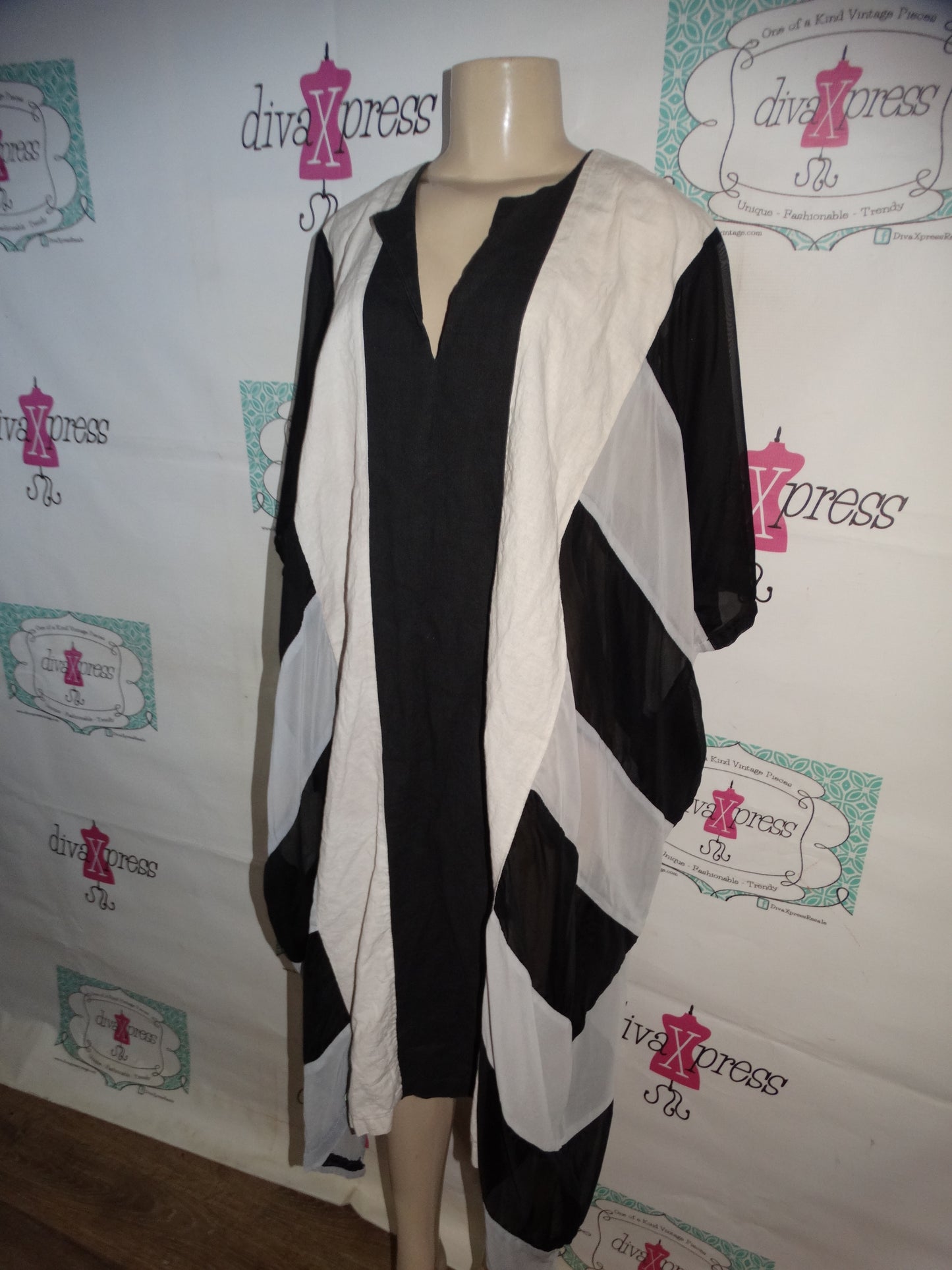 Vintage Black and White Layered Dress Size 1x