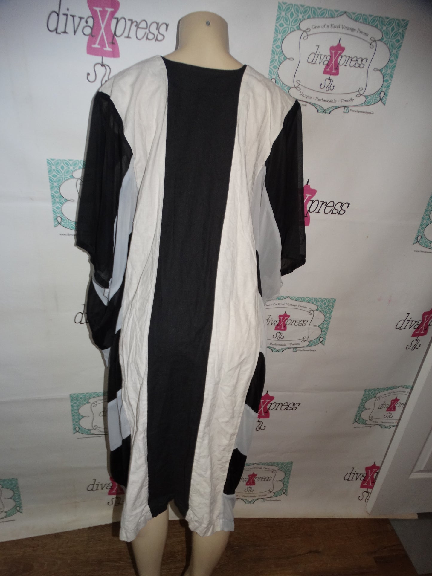Vintage Black and White Layered Dress Size 1x