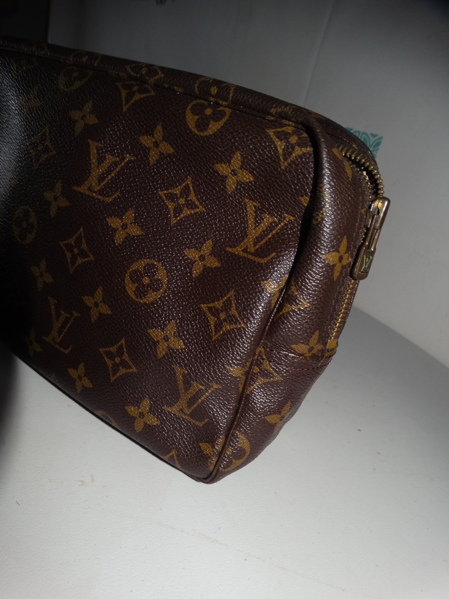 Vintage Authentic Louis Vuitton Trousse de Toilette 28/Clutch