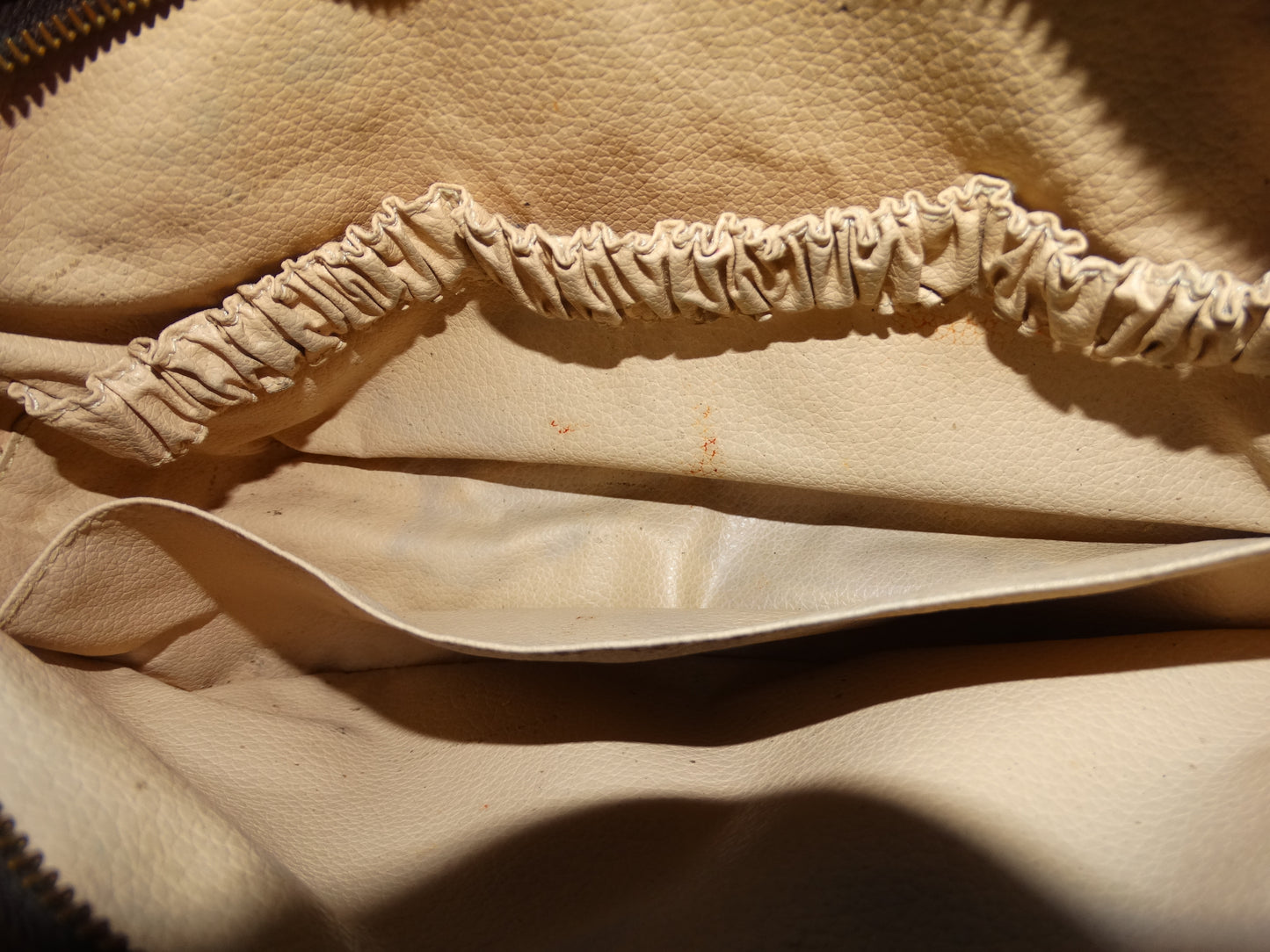 Vintage Authentic Louis Vuitton Trousse de Toilette 28/Clutch