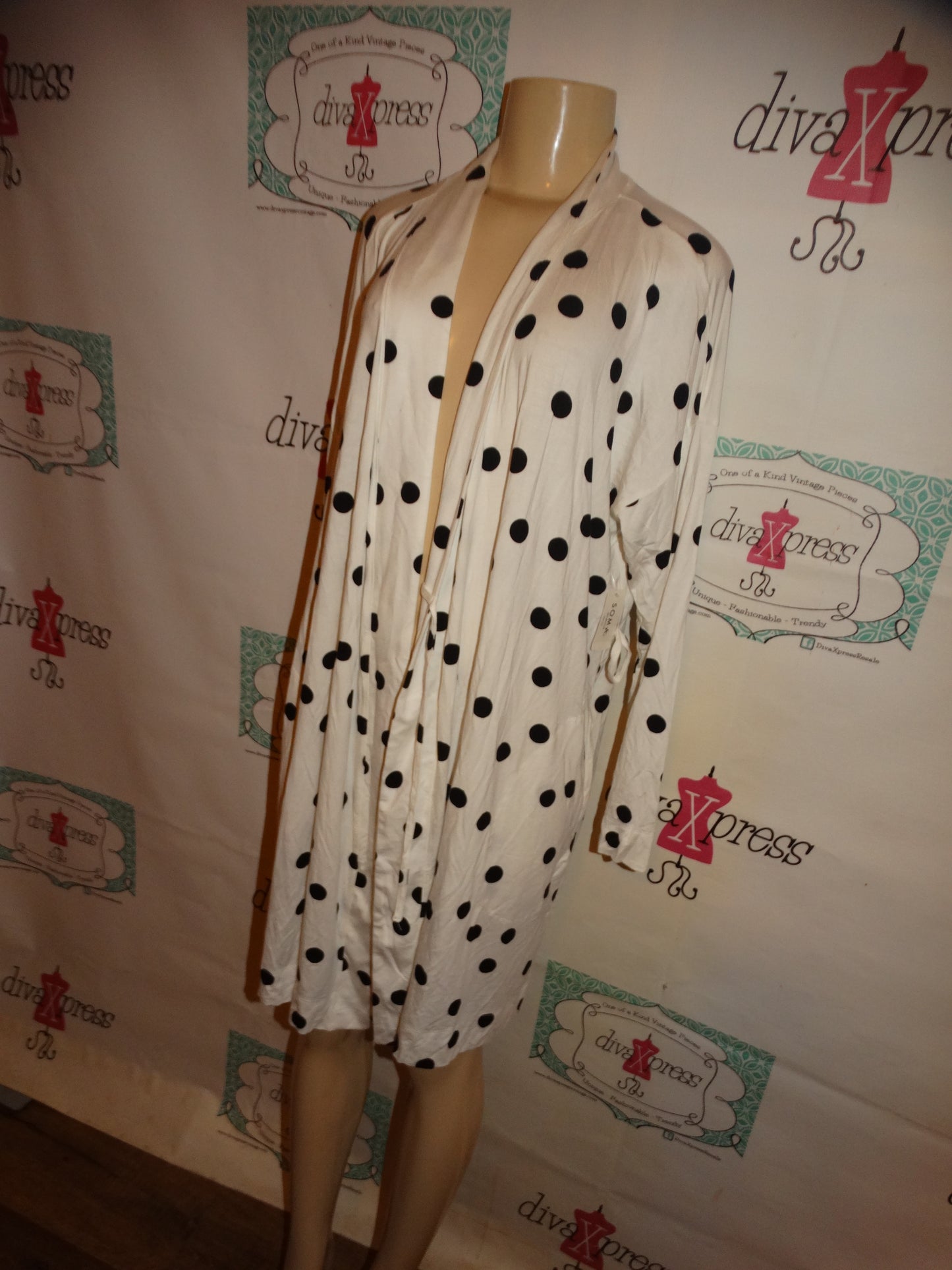 Soma Black/White Polka Dot Throw  Top Size XL