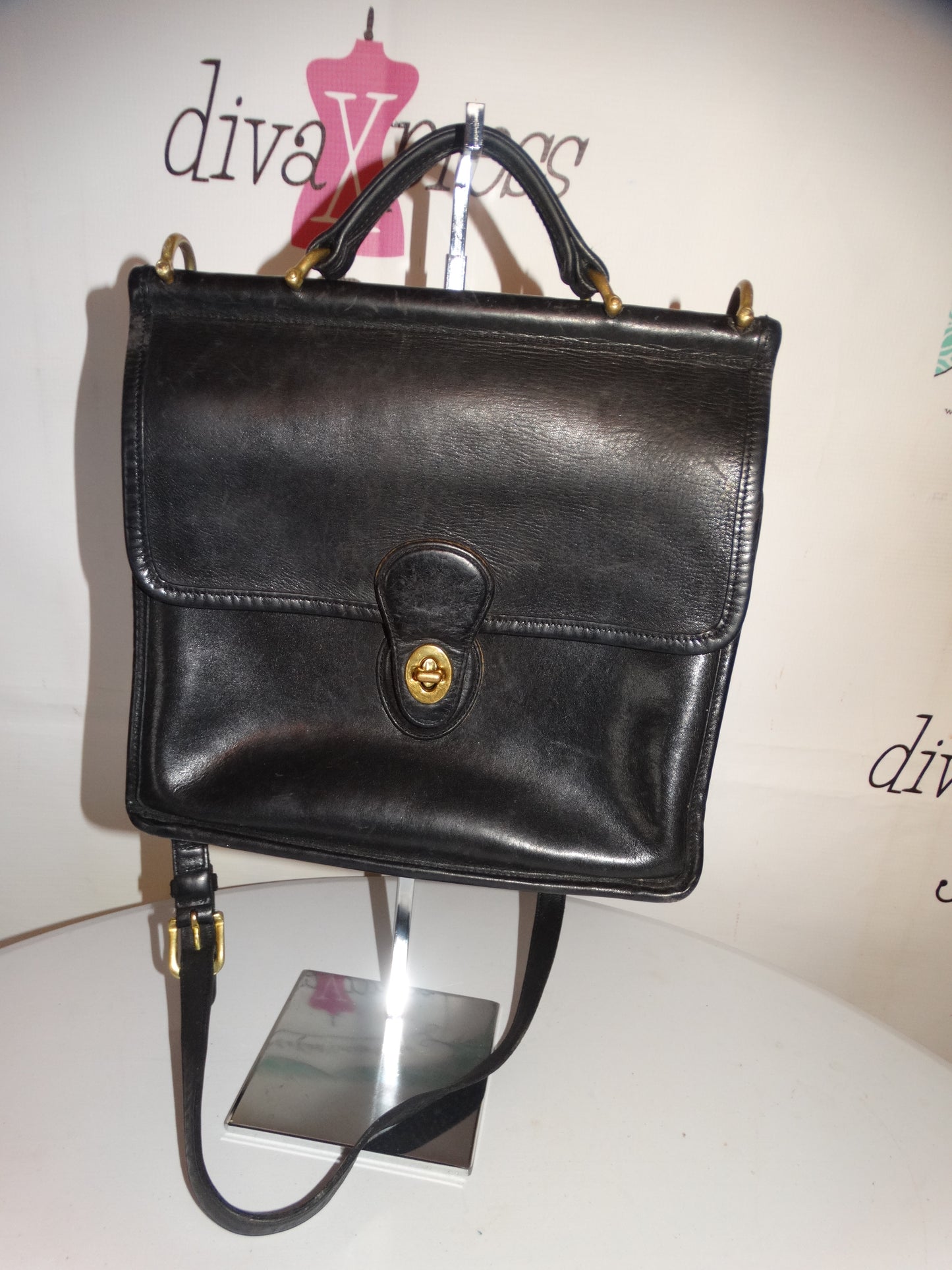 Vintage Authentic Coach Willis Black Purse