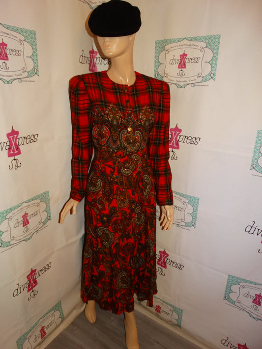 Vintage KArin Stevens Red/GReen/ 2 Piece Skirt Set Size M