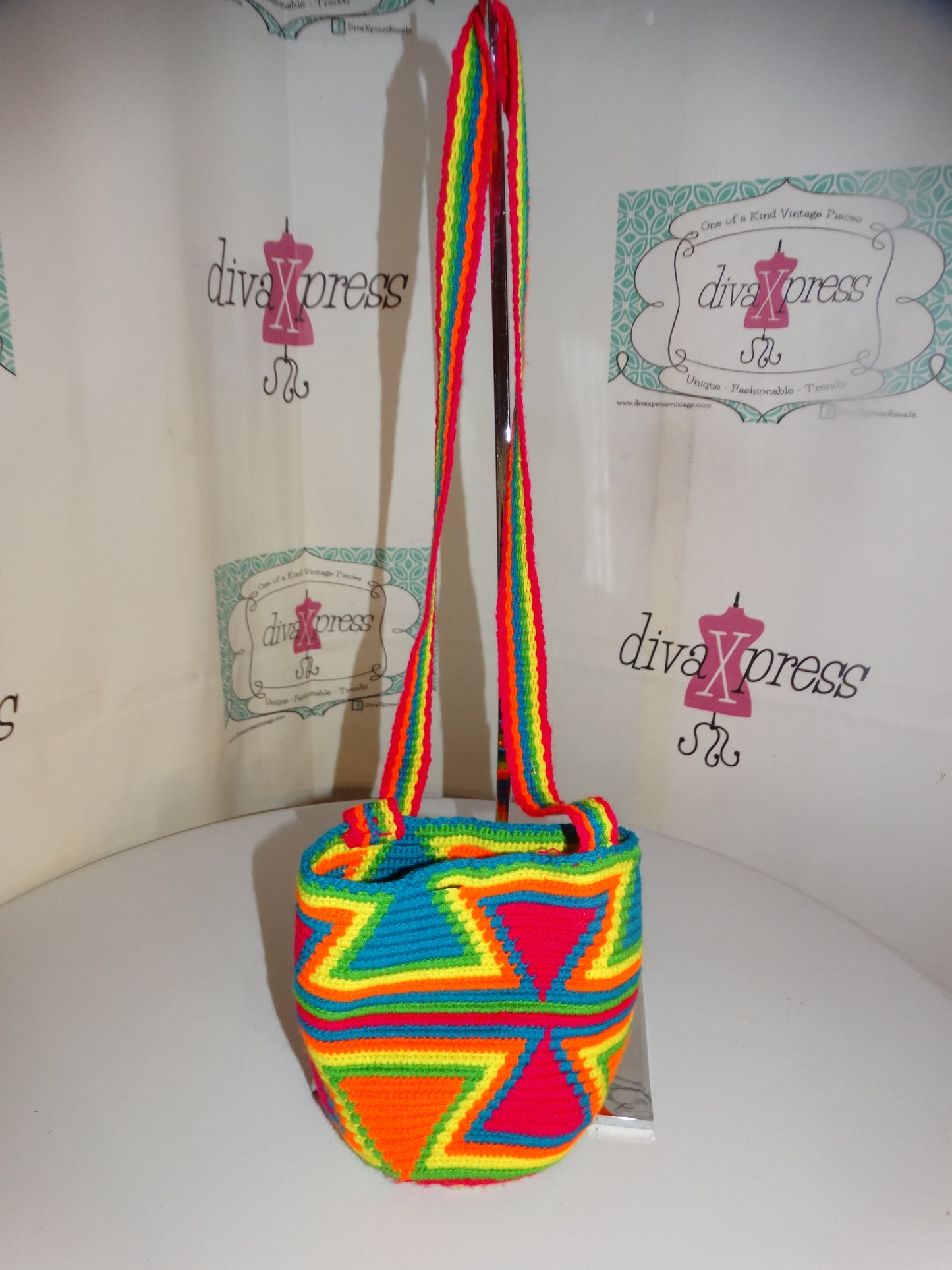 Vintage NEoN Colorful Small Crossbody Size S