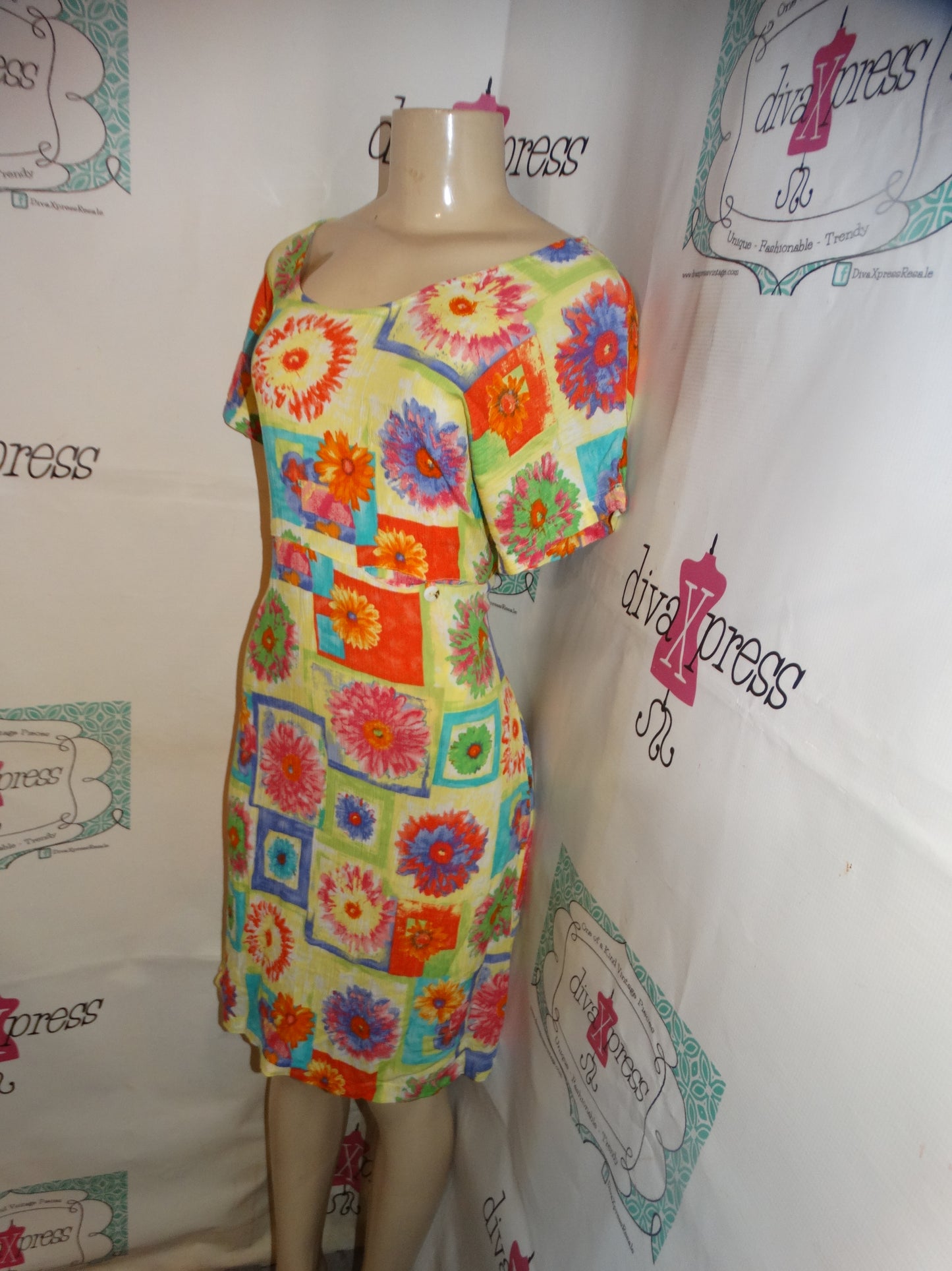 Vintage Line Two Yellow Floral Dress Size M