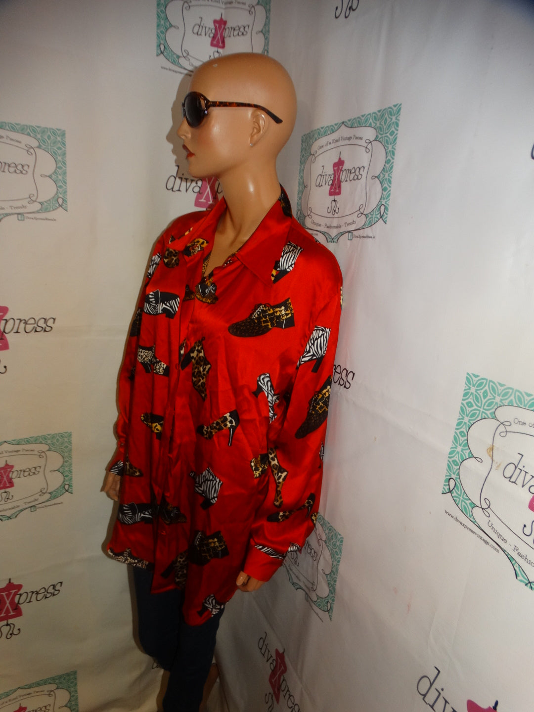 Vintage Jessica Holbrook Red Heel Shirt Size XL