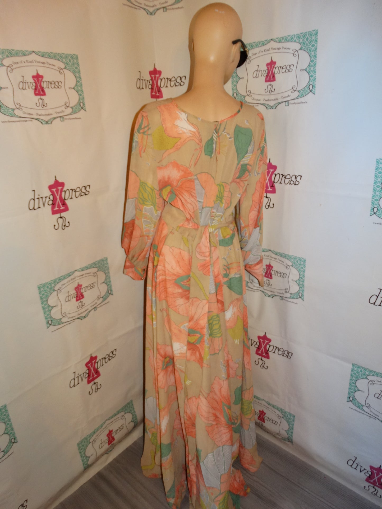 XTaren Plus Peach Floral Dress Size 1x