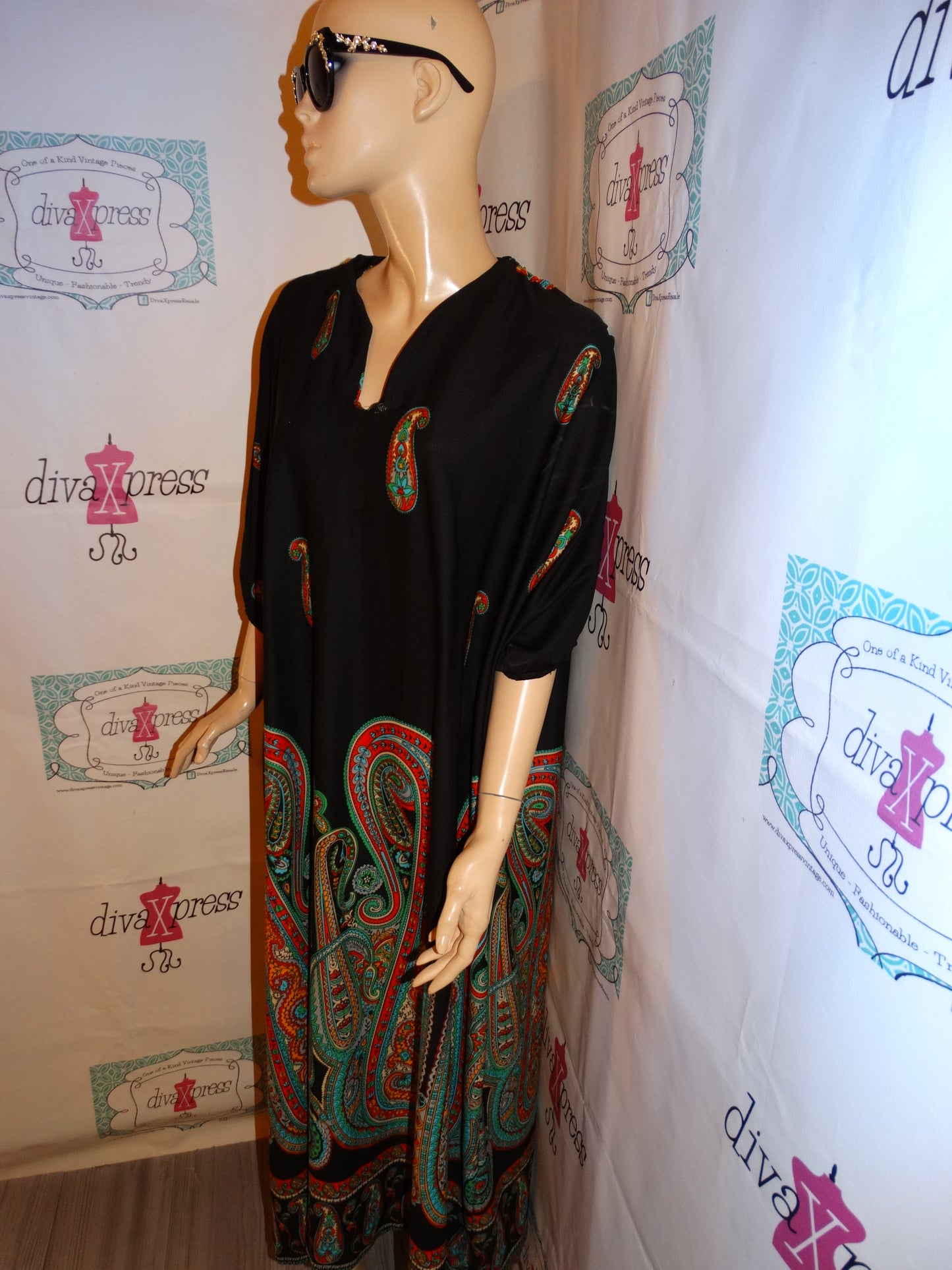 Vintage Tiffany Loungewear Black Colorful Dress Size 3x