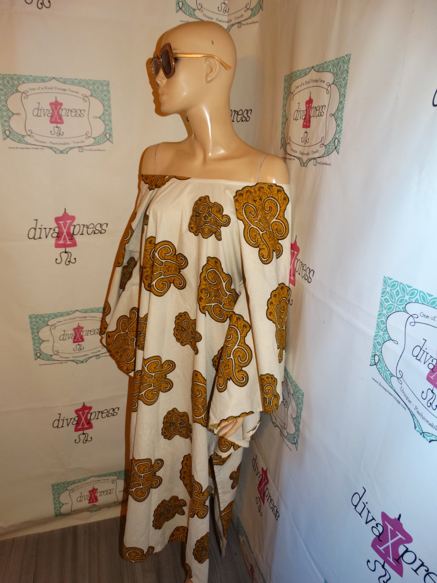 Vintage Tan/Gold AFrican Style Drape Dress Size 1x