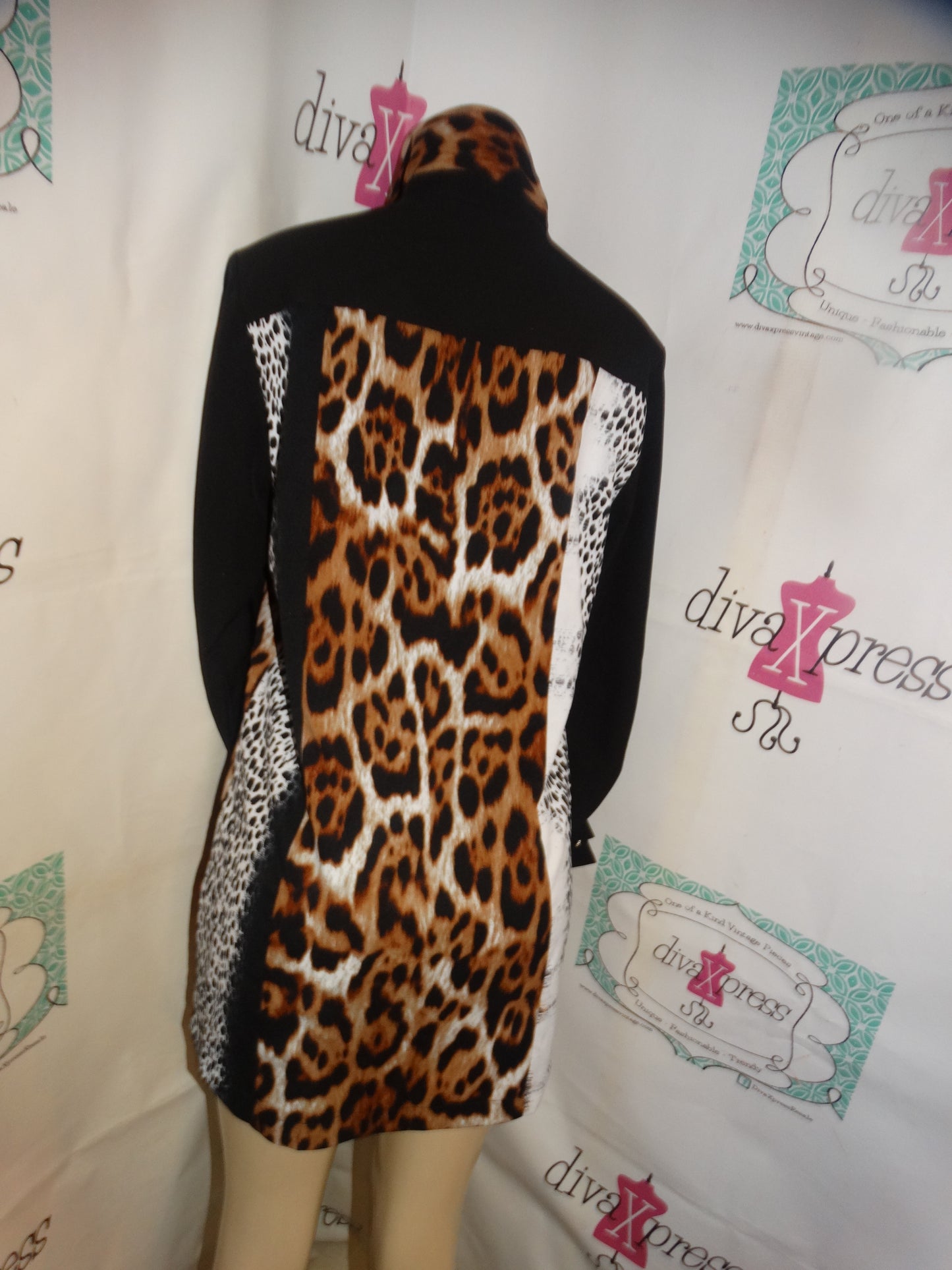 Vintage Mona LEA Couture Black Leopard/Cheetah Print Top Size M