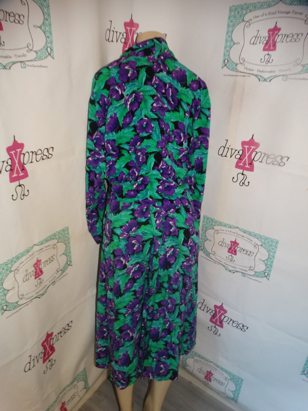 Vintage Jessica Howard Green/Floral  2 Piece Skirt Set Size 3x