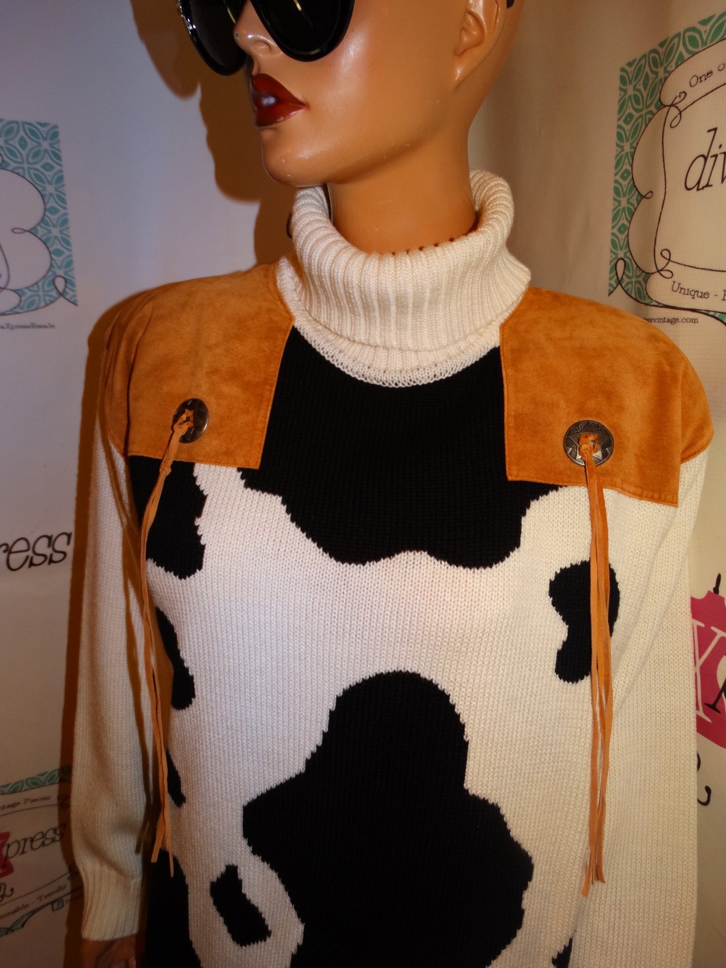 Vintage Outlander Cream Suede Patch Cow Sweater Size 1x