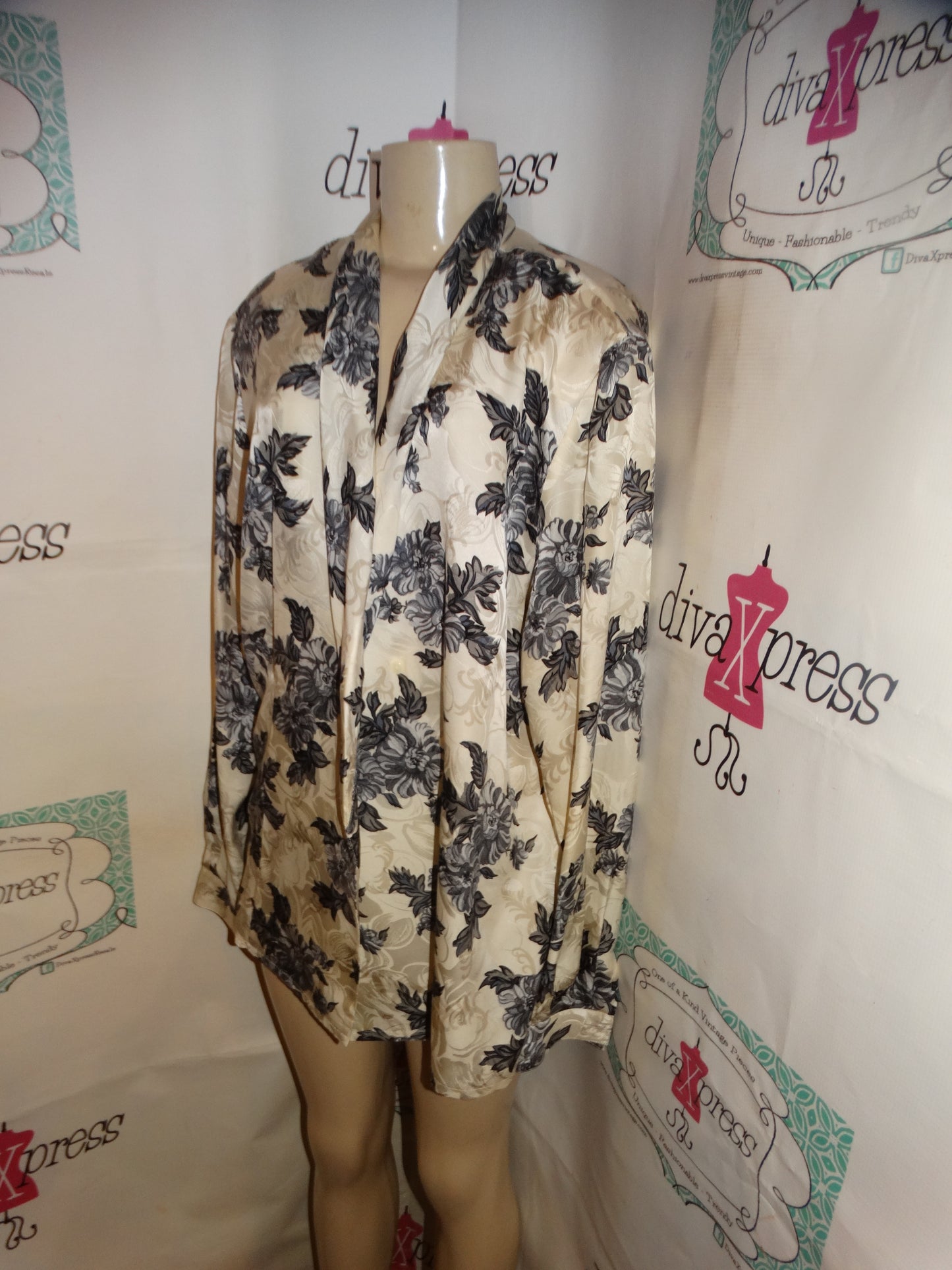 Vintage Valerie Stevens Cream/Gray Black Blouse Size 1x