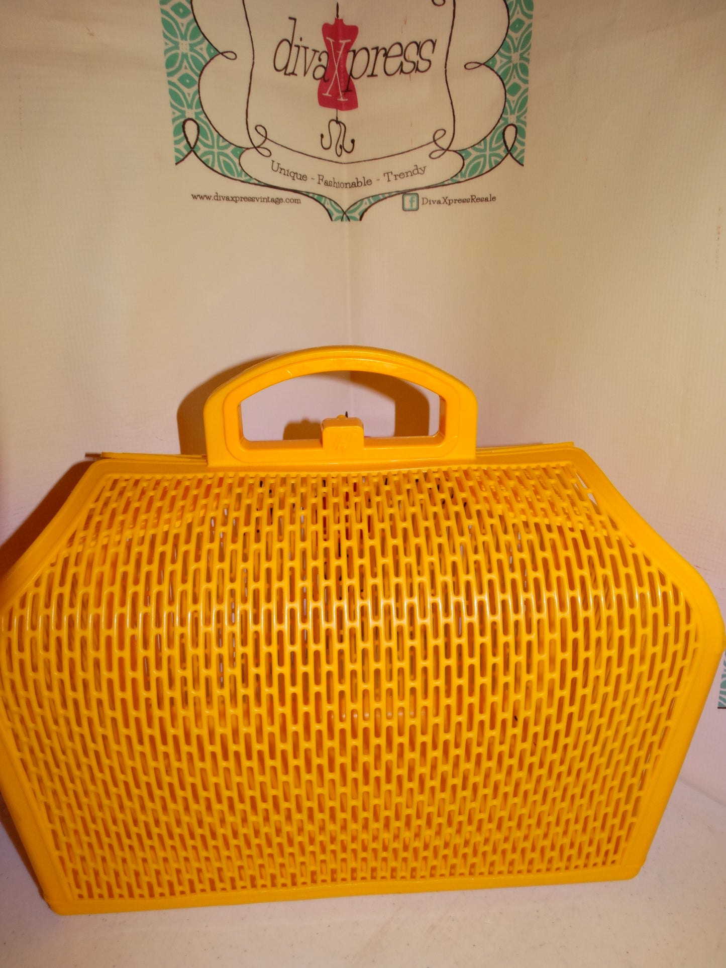 Vintage Yellow Box Speedy Style  PUrse SIze XL