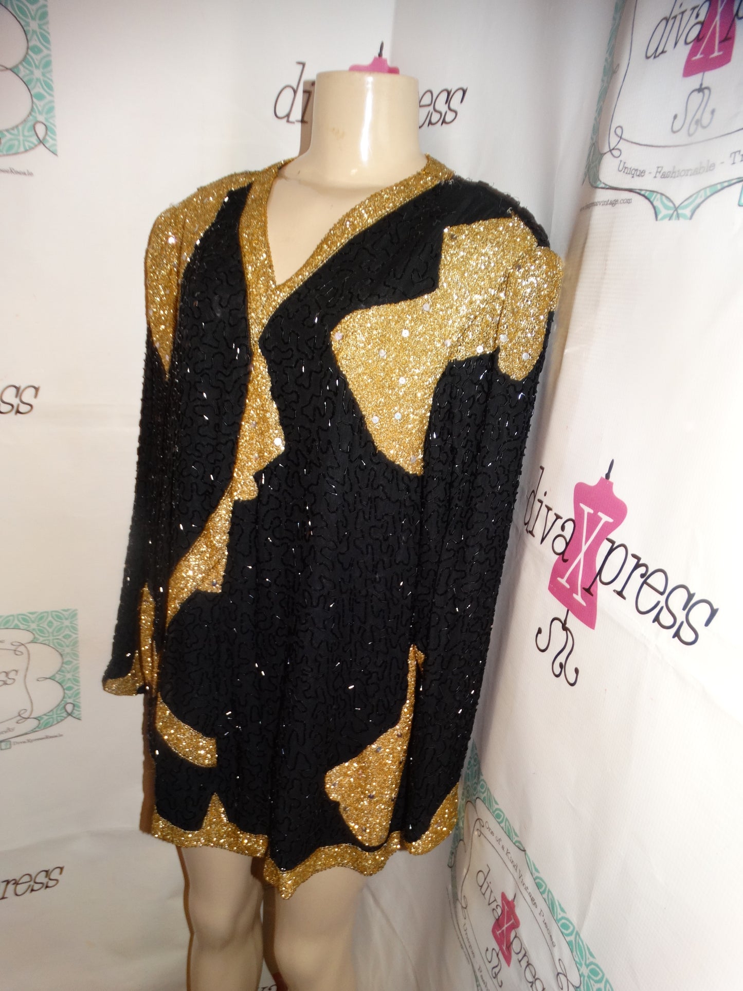 Vintage Judith Ann Plus Black/Gold Sequins Top Size 1x