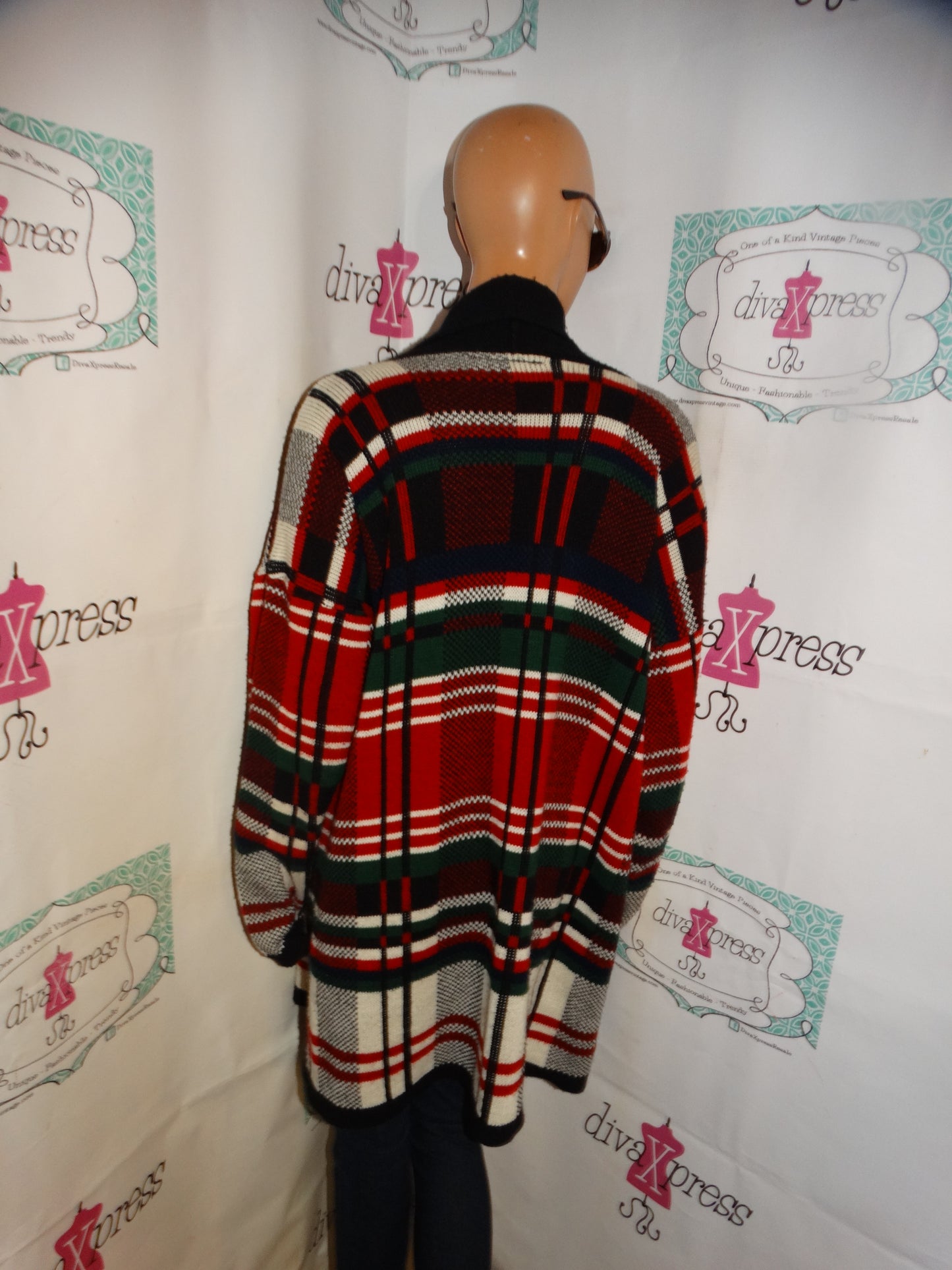 Vintage Limited Edition Red/Green/Black Sweater Throw Size 1x
