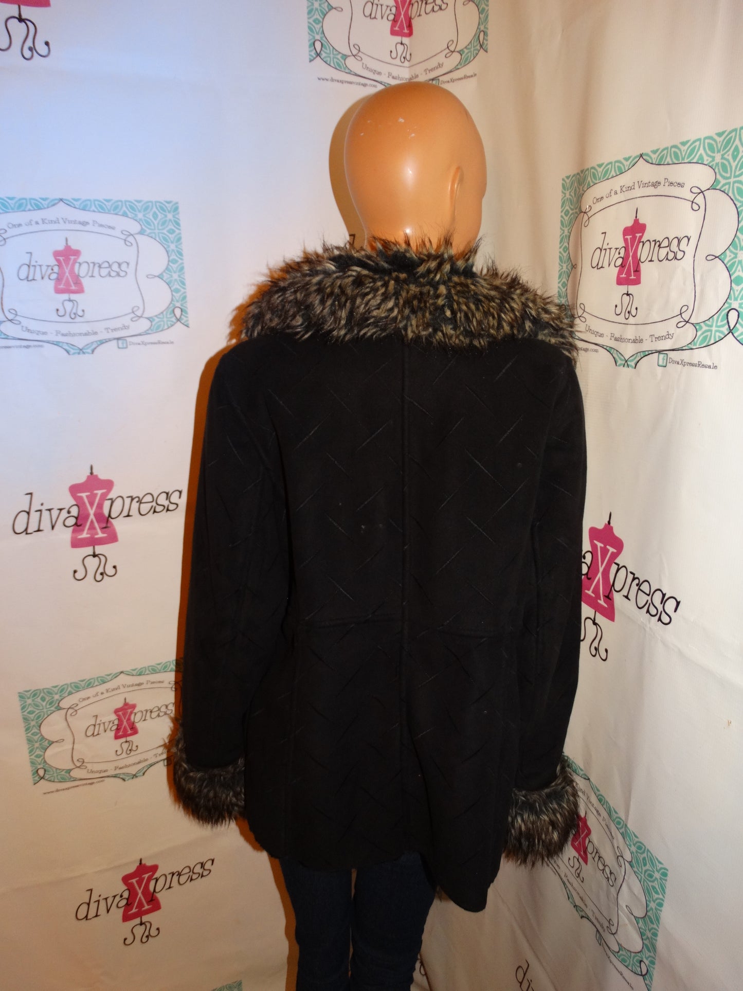 Vintage Utex Design Black Faux Fur Jacket Size M