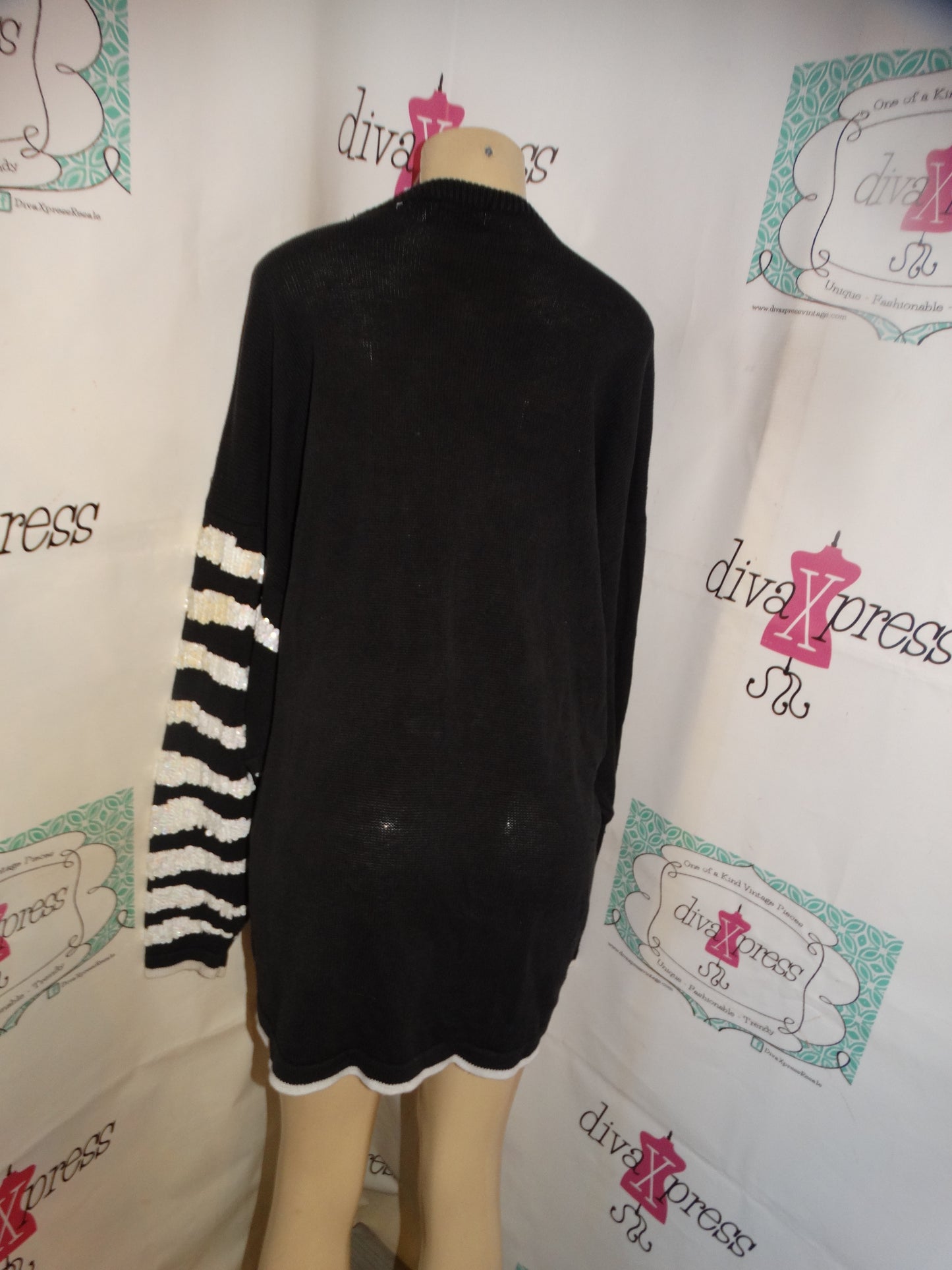Vintage Sandy Jo Black Tiger White Sequins Sweater Size 3x