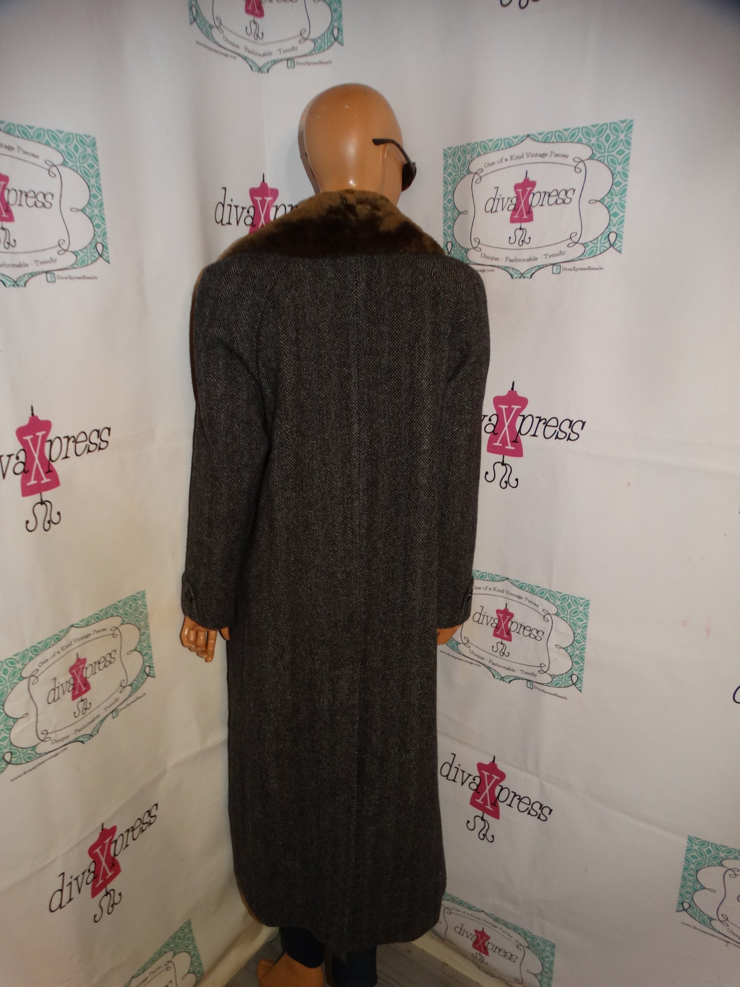 Vintage JG Hook Gray Brown Faux Fur Collar Wool Coat Size L