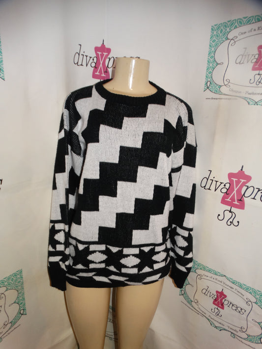 Vintage Jeana Black/White Sweater Size M