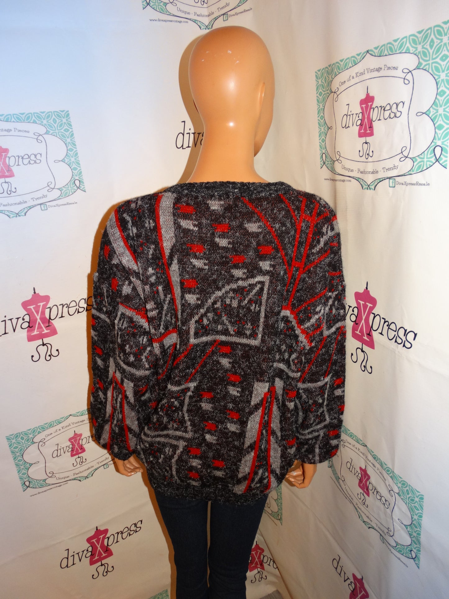 Vintage Pensiero  Gray/Black Red Sweater Size L-XL