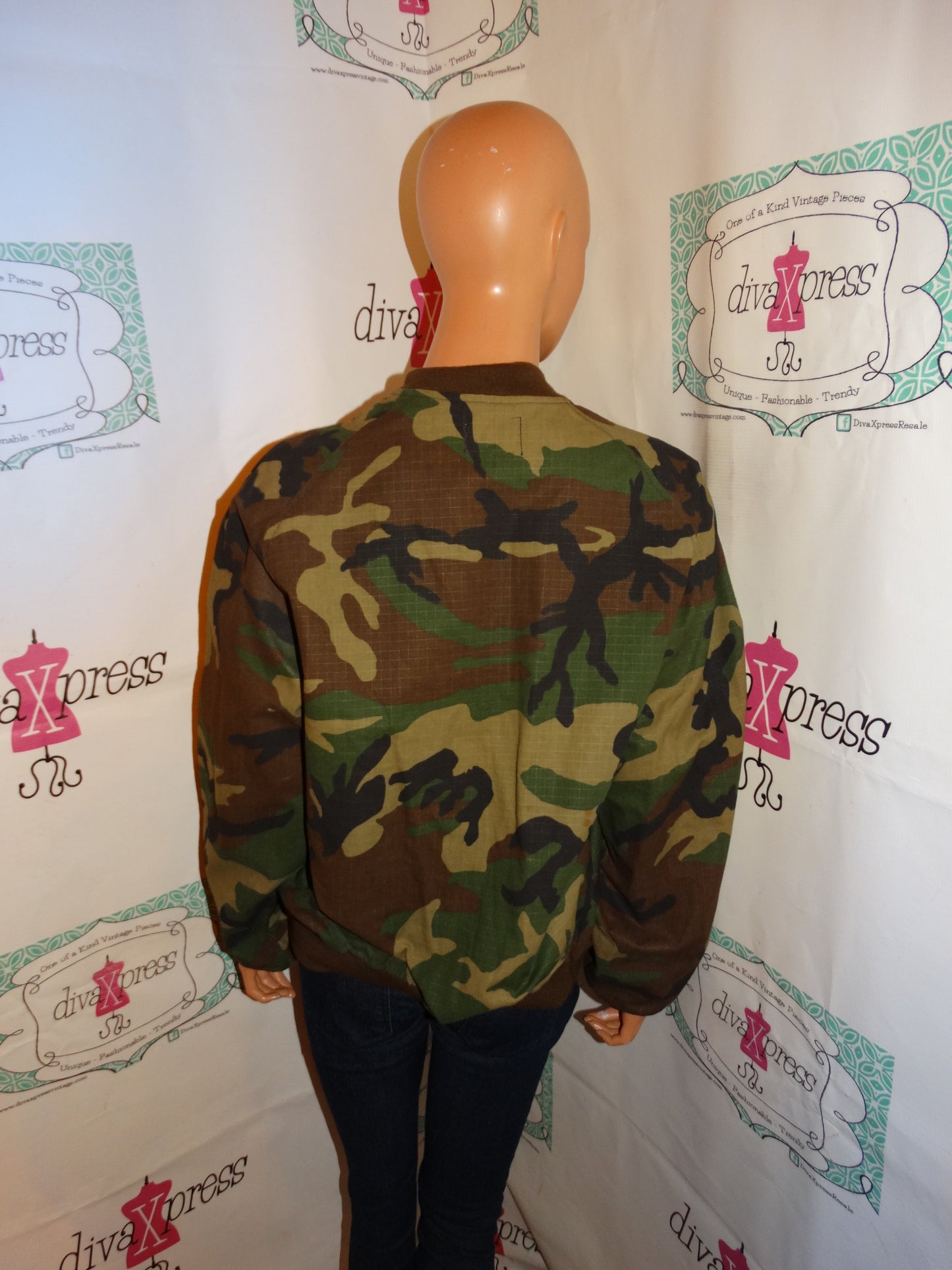 Vintage Sports Afied Army Fatigue Bomber Jacket Size M