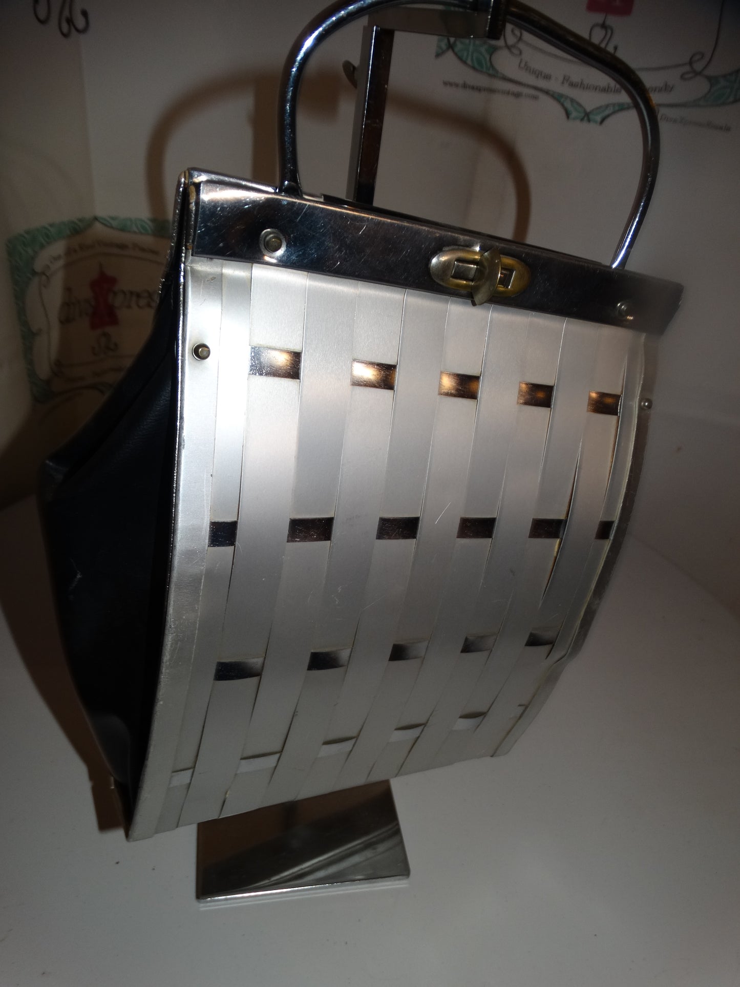 VINTAGE XL Silver Metal Purse