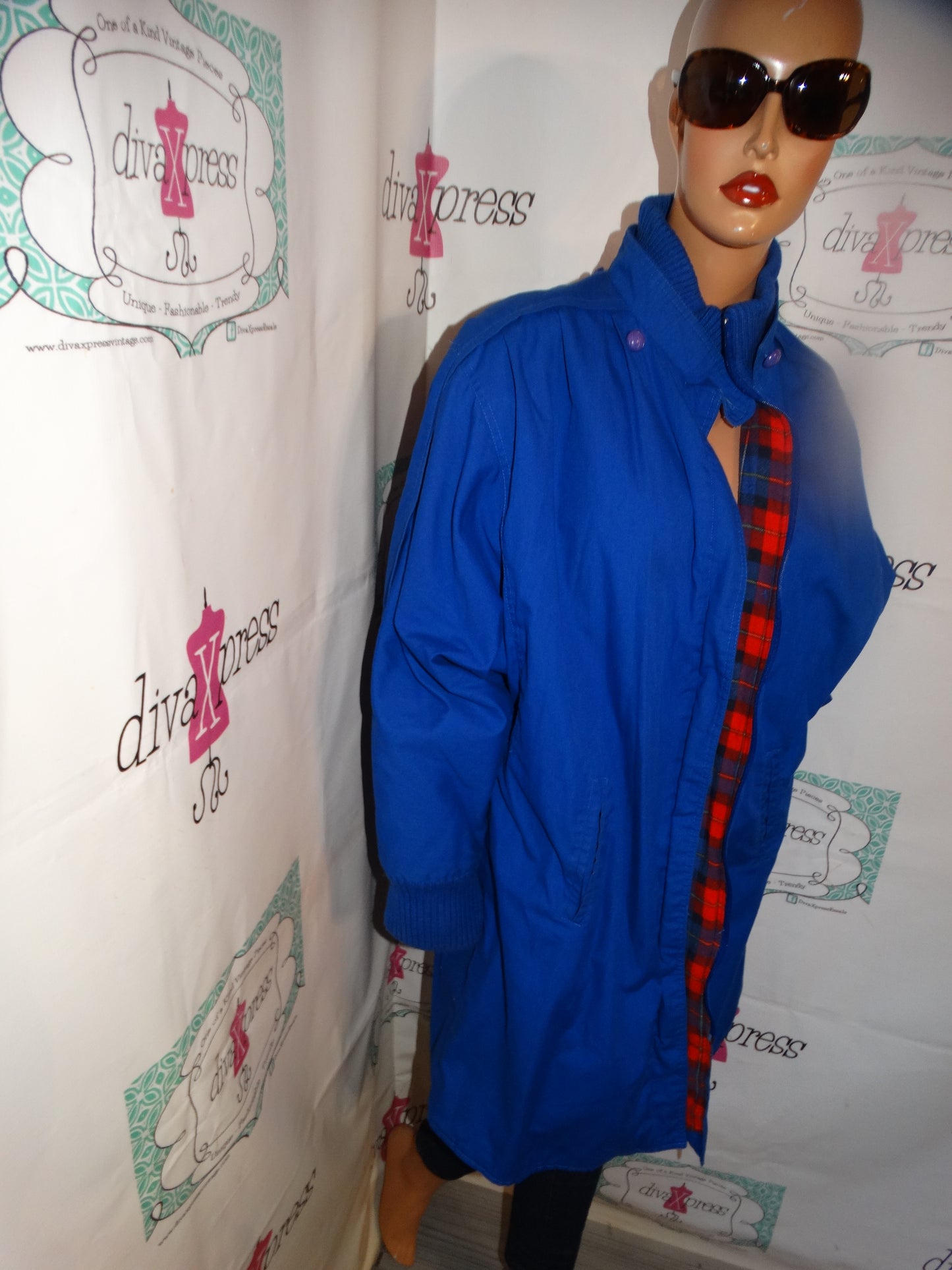Vintage Jennifer Chase Blue  Coat with Plaid Lining Size 1x