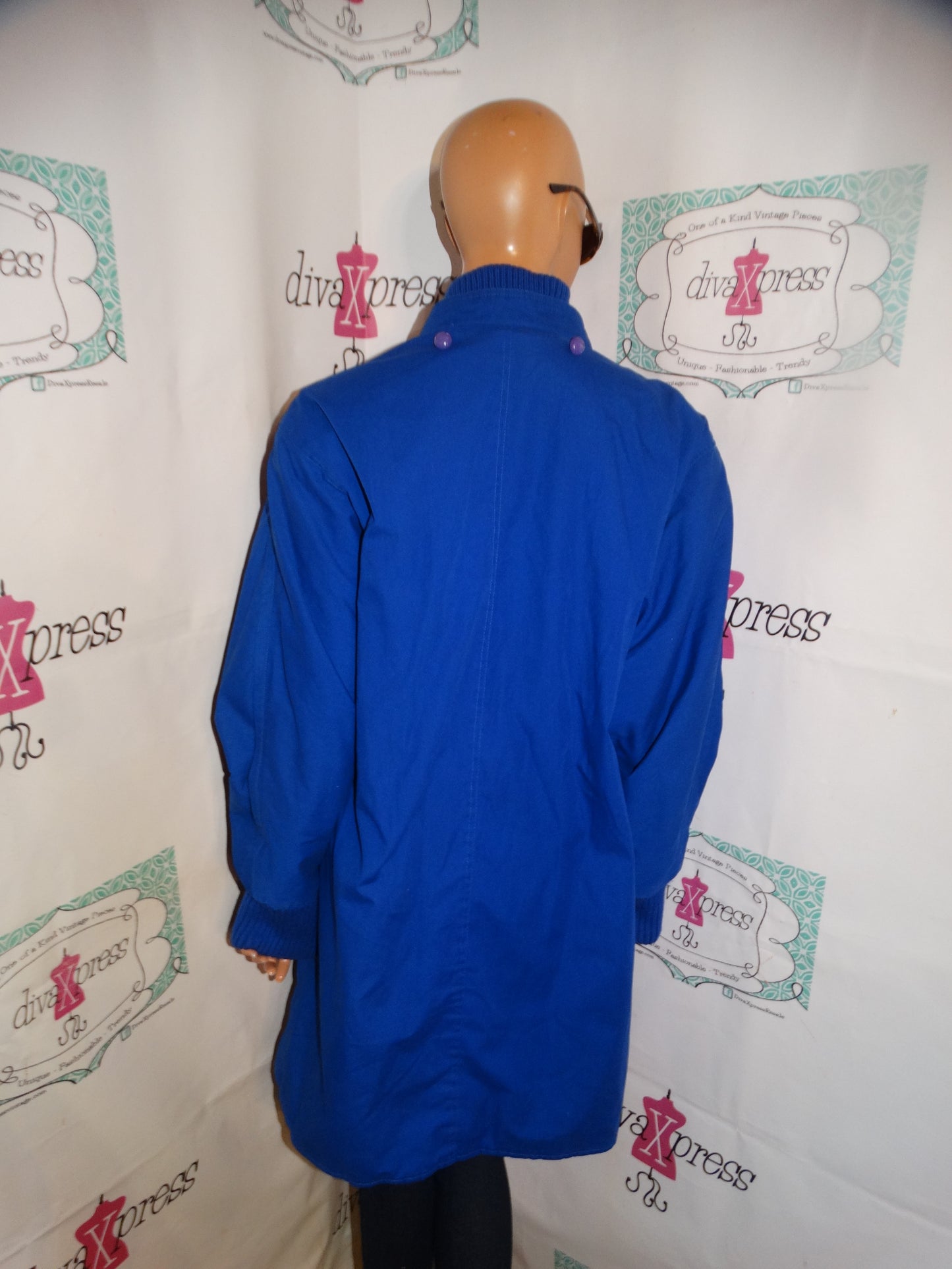 Vintage Jennifer Chase Blue  Coat with Plaid Lining Size 1x